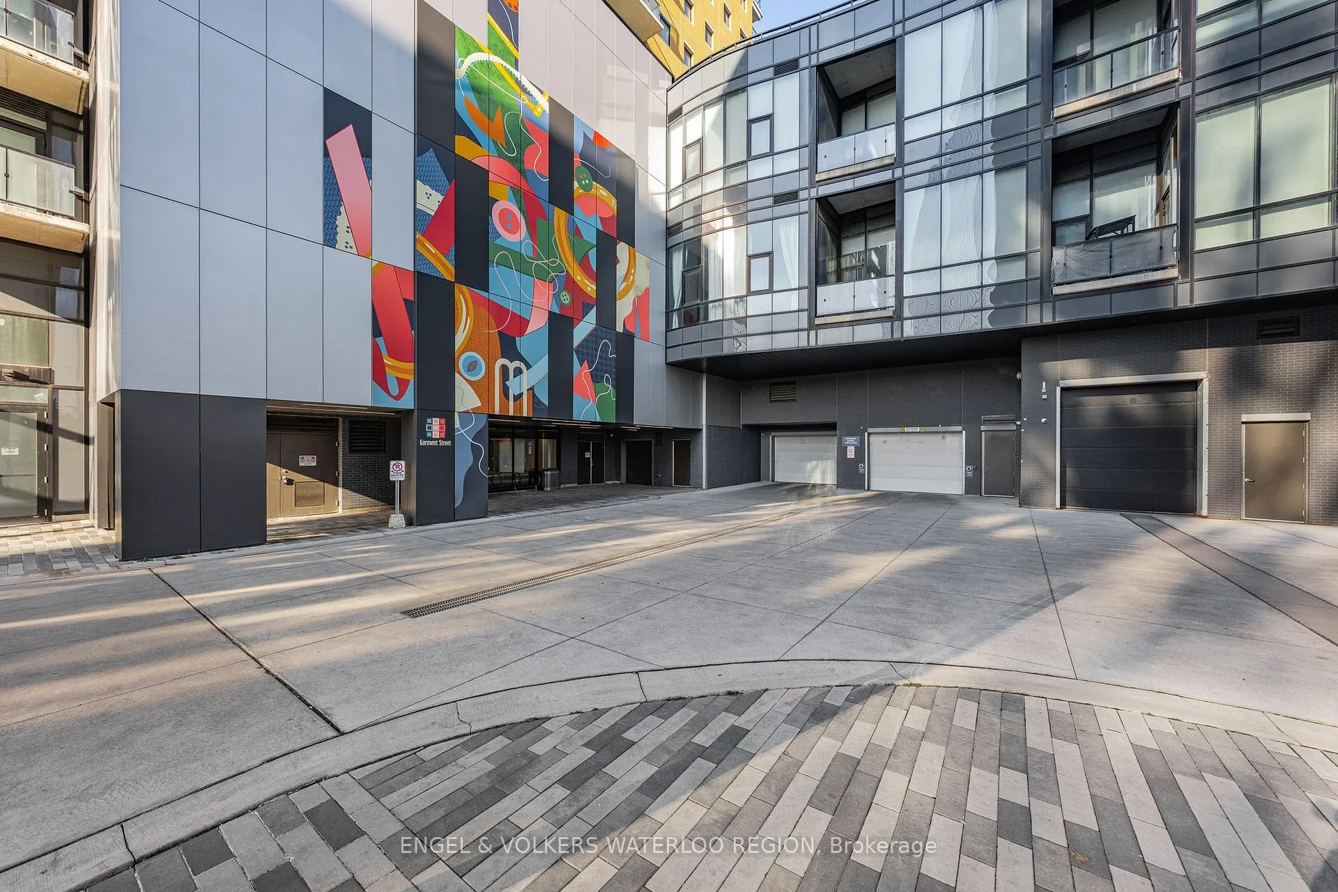 Photo 6 of Unit 902, 104 Garment Street, Kitchener — HOMEH