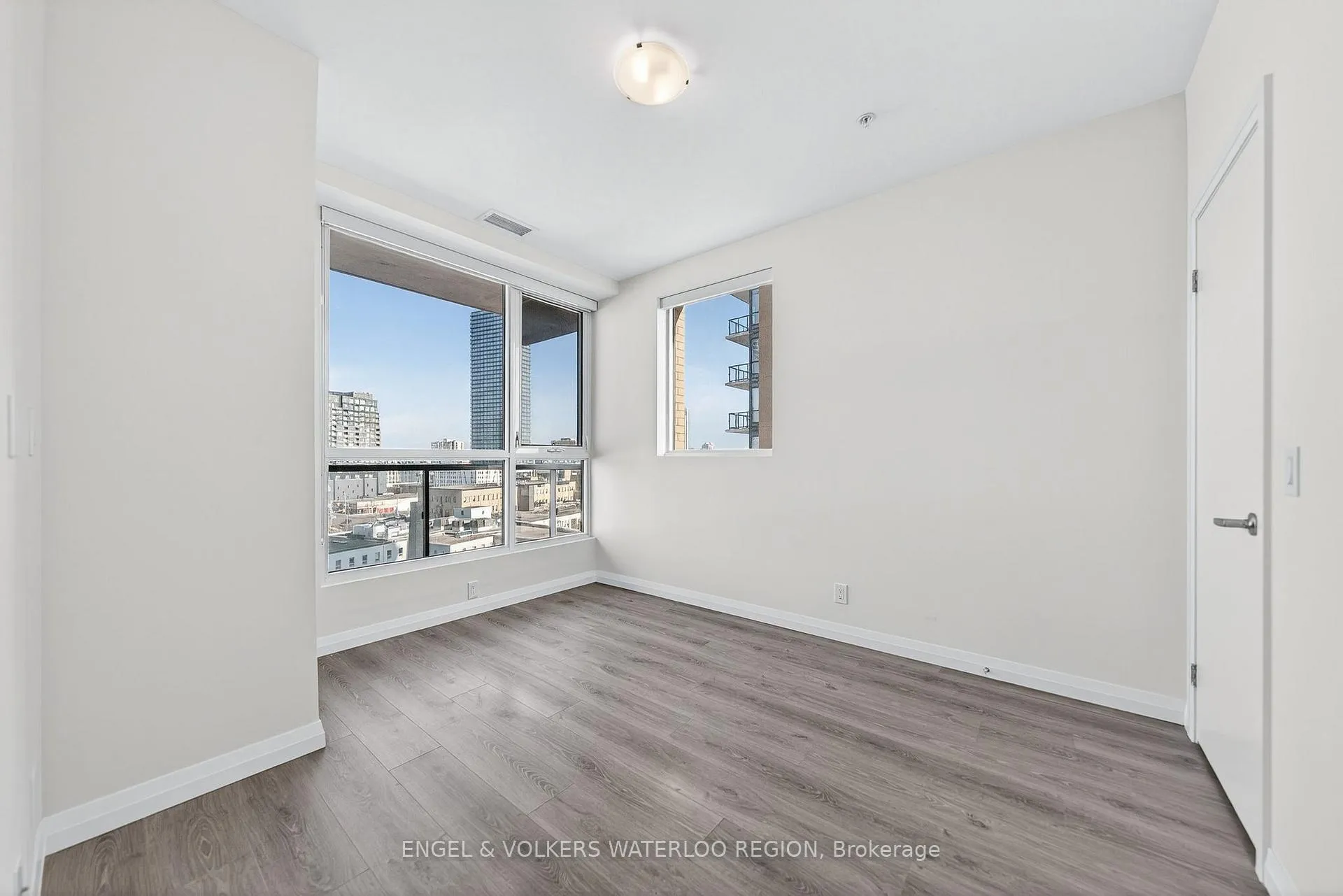 Photo 26 of Unit 902, 104 Garment Street, Kitchener — HOMEH