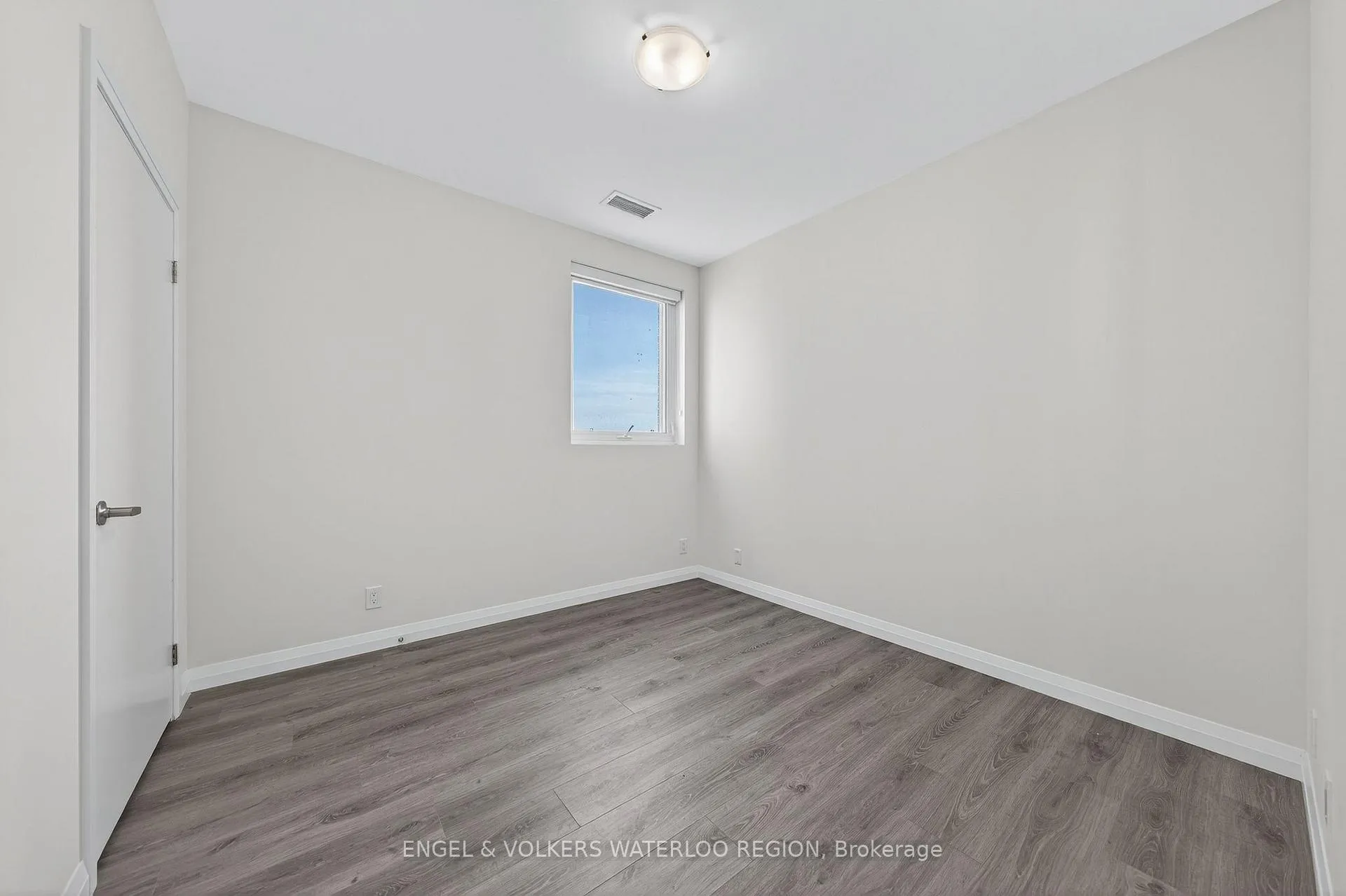Photo 31 of Unit 902, 104 Garment Street, Kitchener — HOMEH