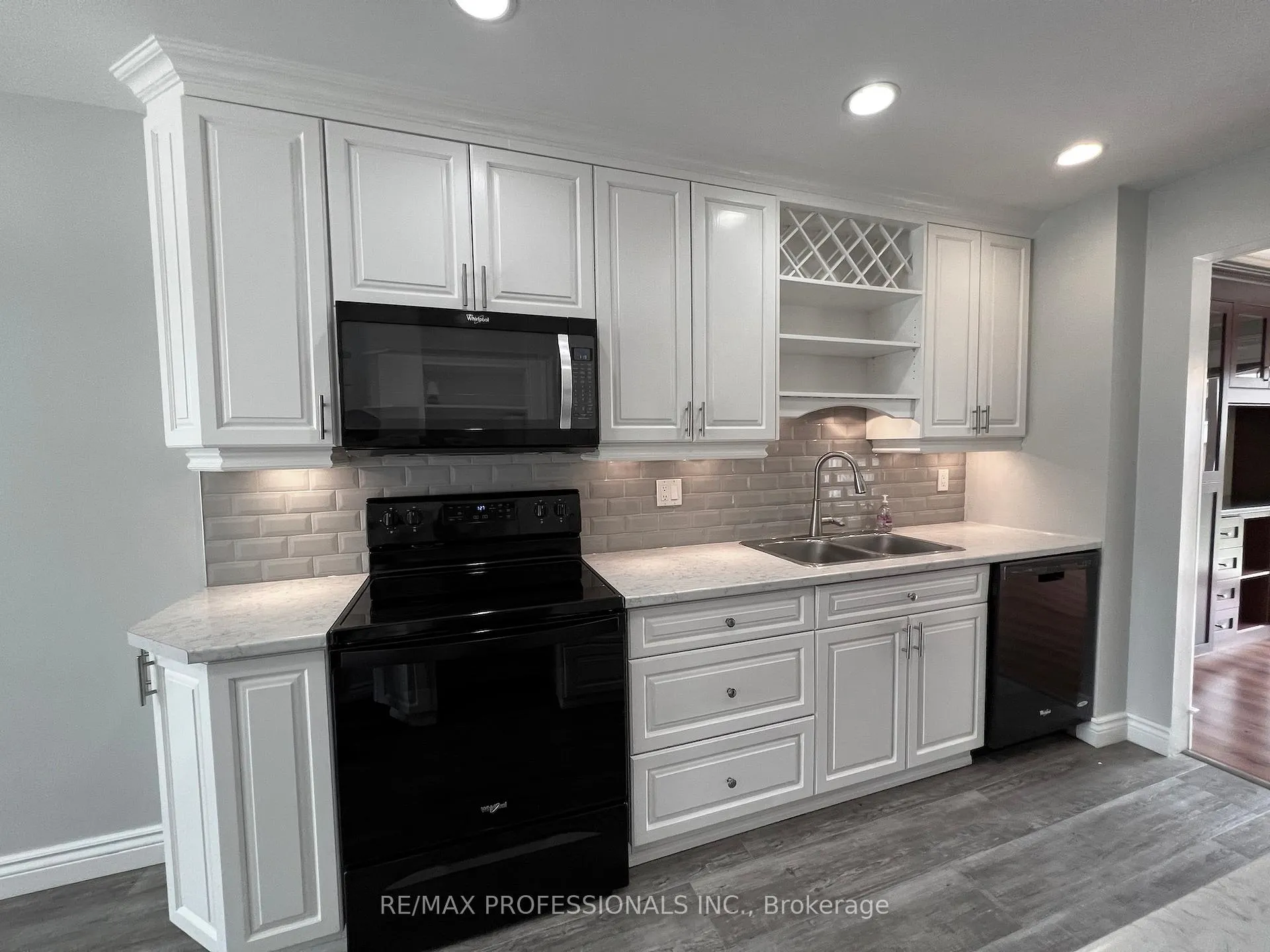 Photo 12 of 23 Rushmore Crescent, Brampton, Heart Lake East — HOMEH