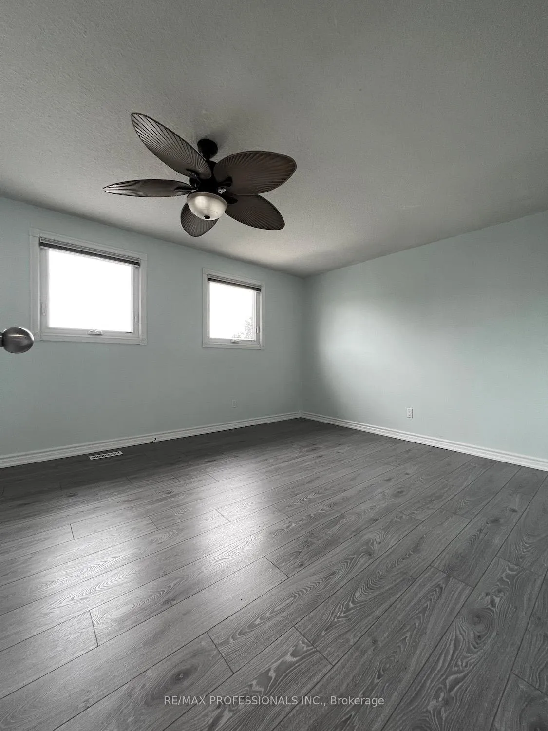 Photo 17 of 23 Rushmore Crescent, Brampton, Heart Lake East — HOMEH