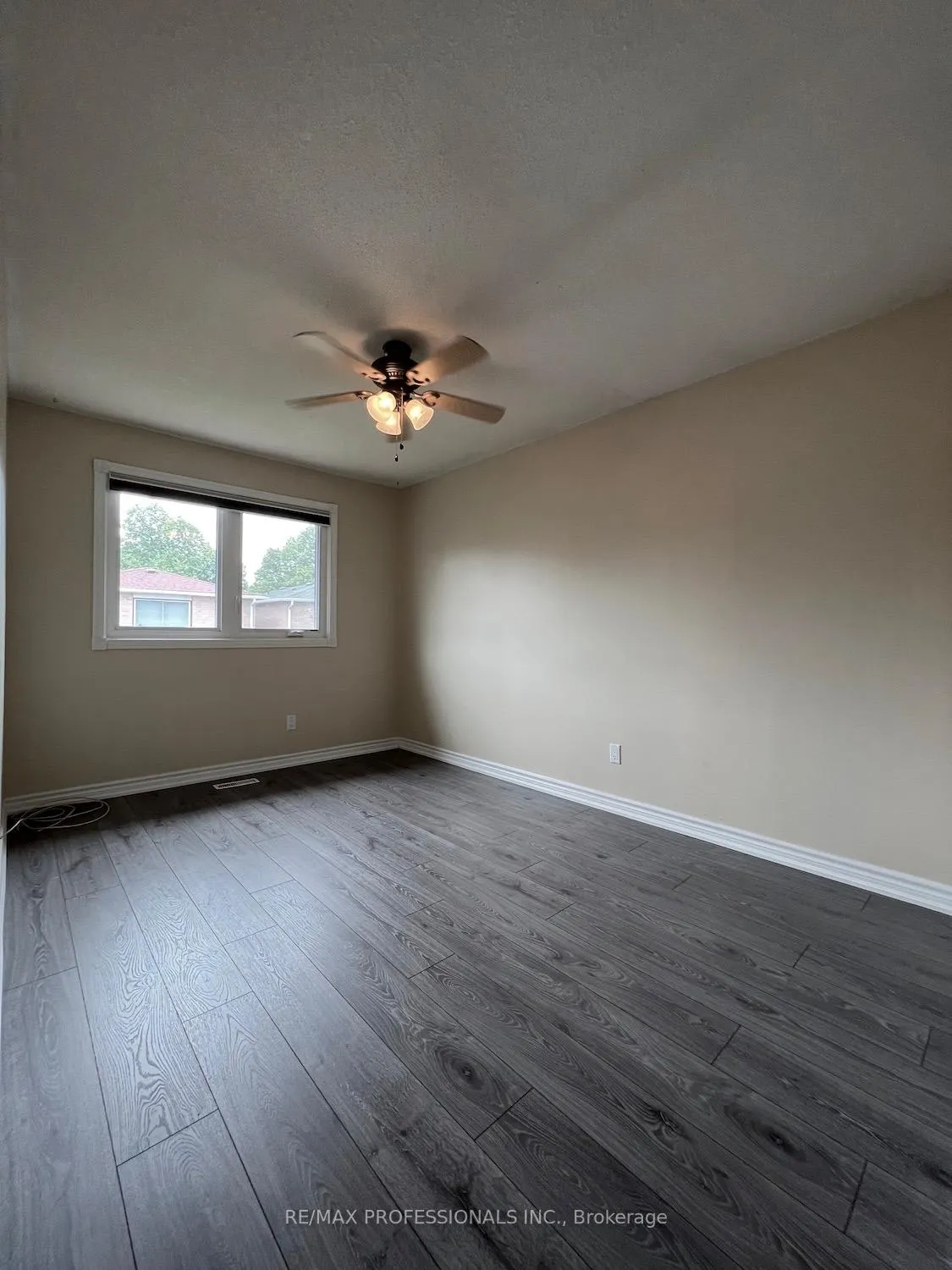Photo 21 of 23 Rushmore Crescent, Brampton, Heart Lake East — HOMEH