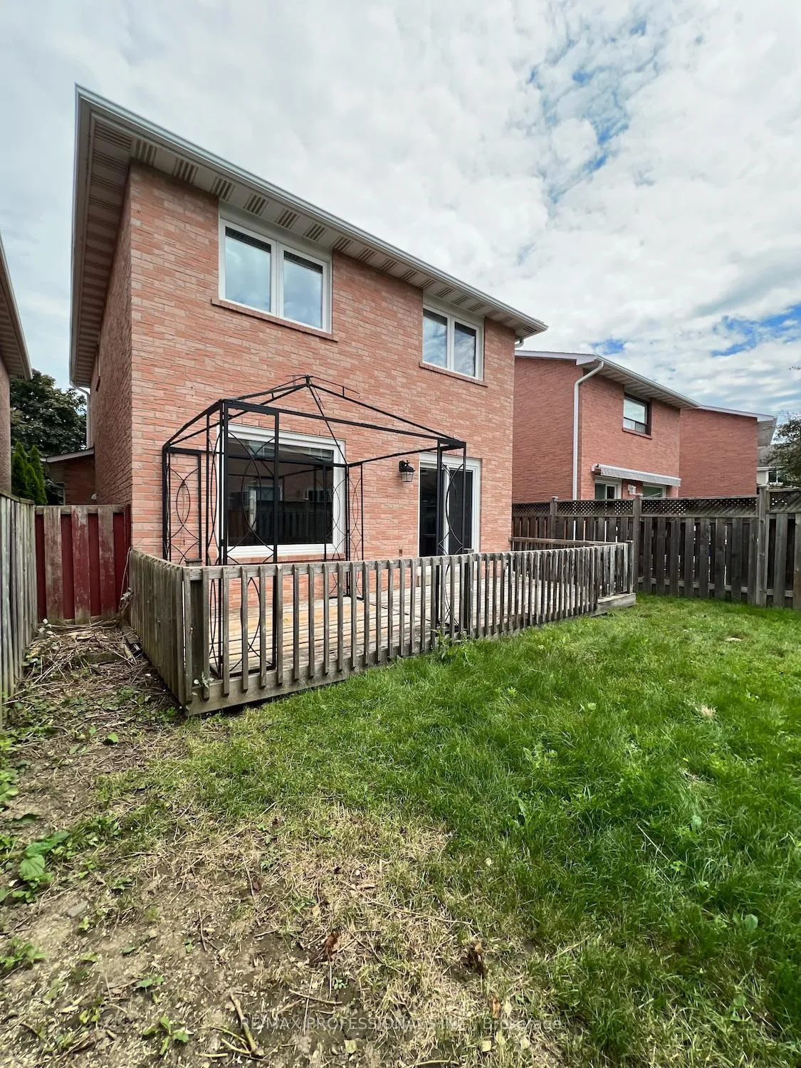 Photo 37 of 23 Rushmore Crescent, Brampton, Heart Lake East — HOMEH