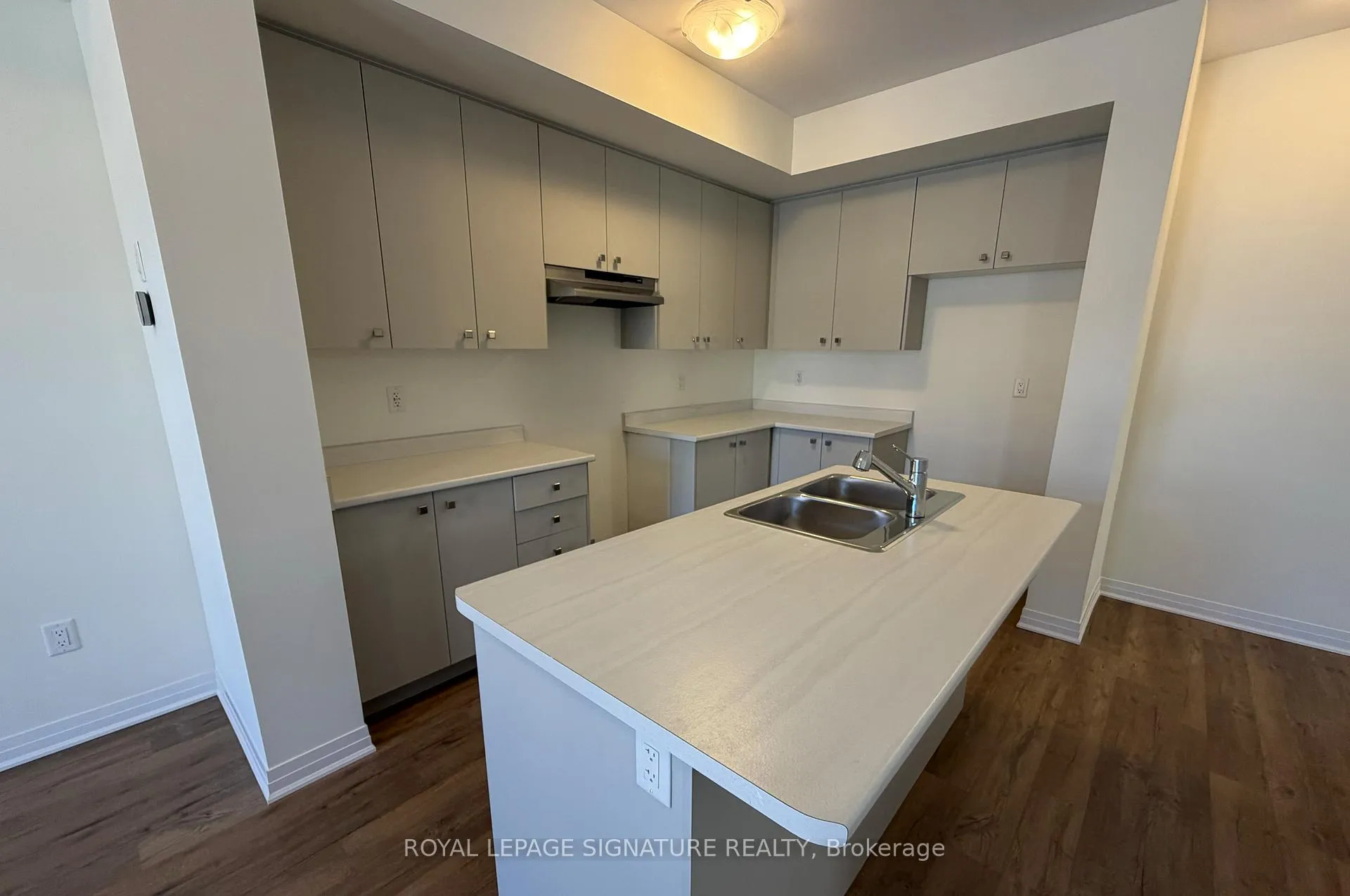 Photo 15 of 29 Pogie Drive, Welland, Dain City — HOMEH