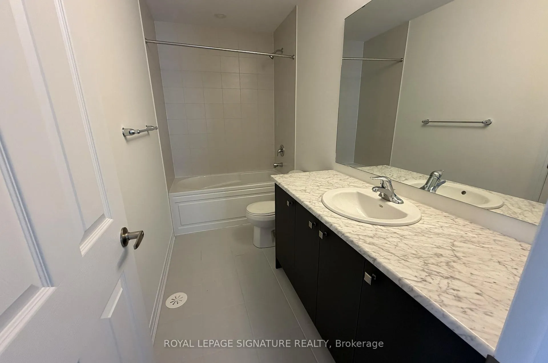 Photo 23 of 29 Pogie Drive, Welland, Dain City — HOMEH
