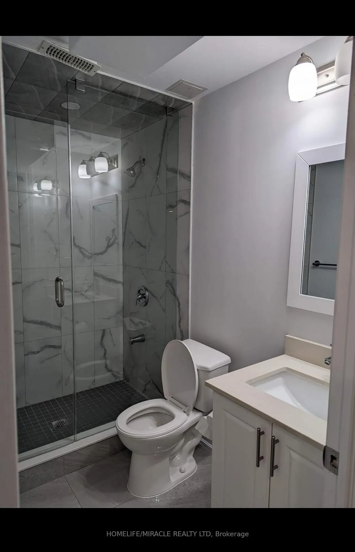 Photo 6 of Unit Bsmt, 98 Germain Circle, Brampton, Credit Valley — HOMEH