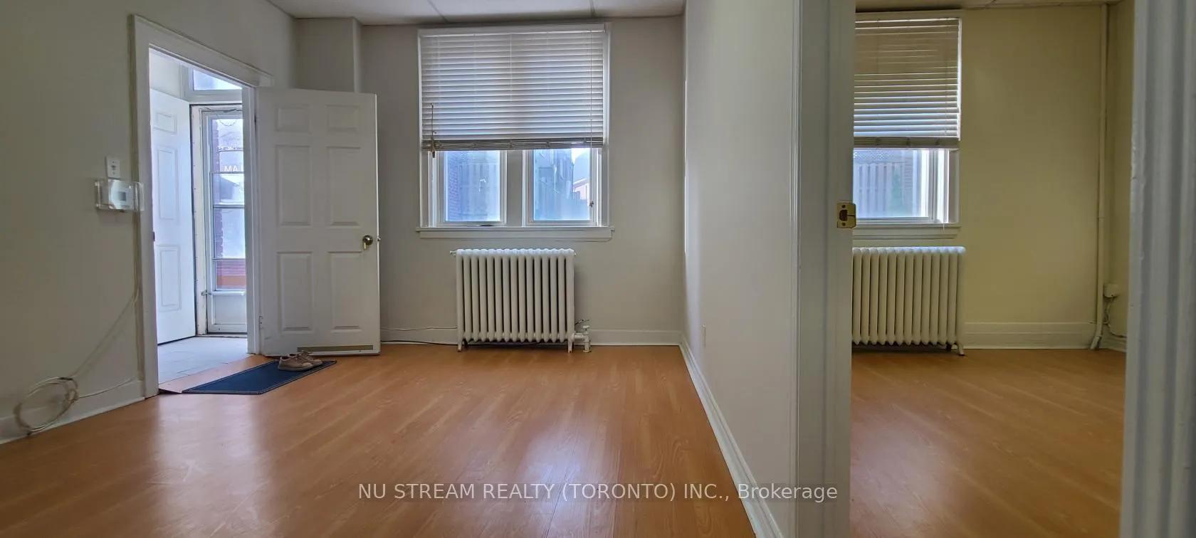 Photo 4 of Unit Main-R, 130 Kingston Road, Toronto, Woodbine Corridor — HOMEH