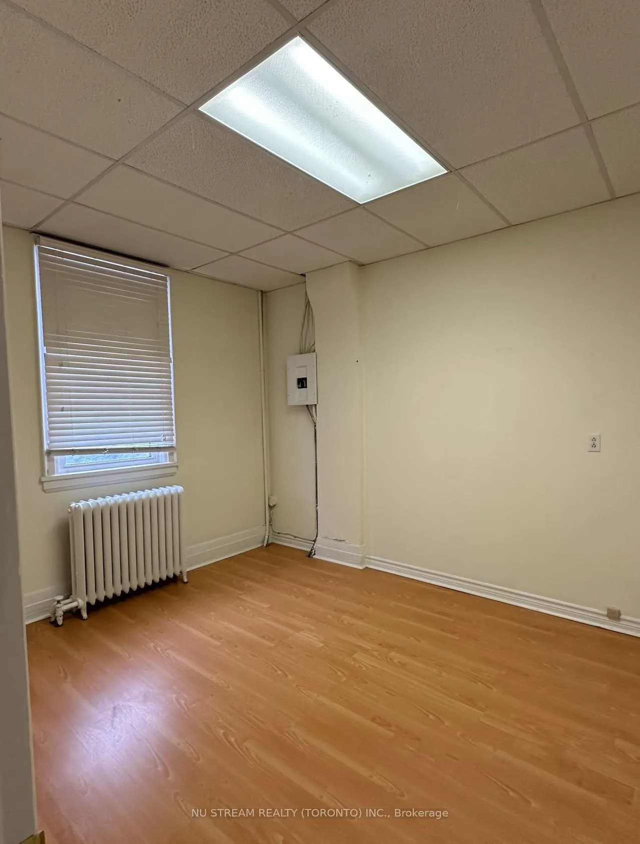 Photo 7 of Unit Main-R, 130 Kingston Road, Toronto, Woodbine Corridor — HOMEH