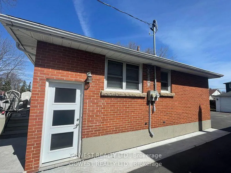 Photo 3 of Unit Lower Level, 135 West 27 Street, Hamilton, Gilbert — HOMEH