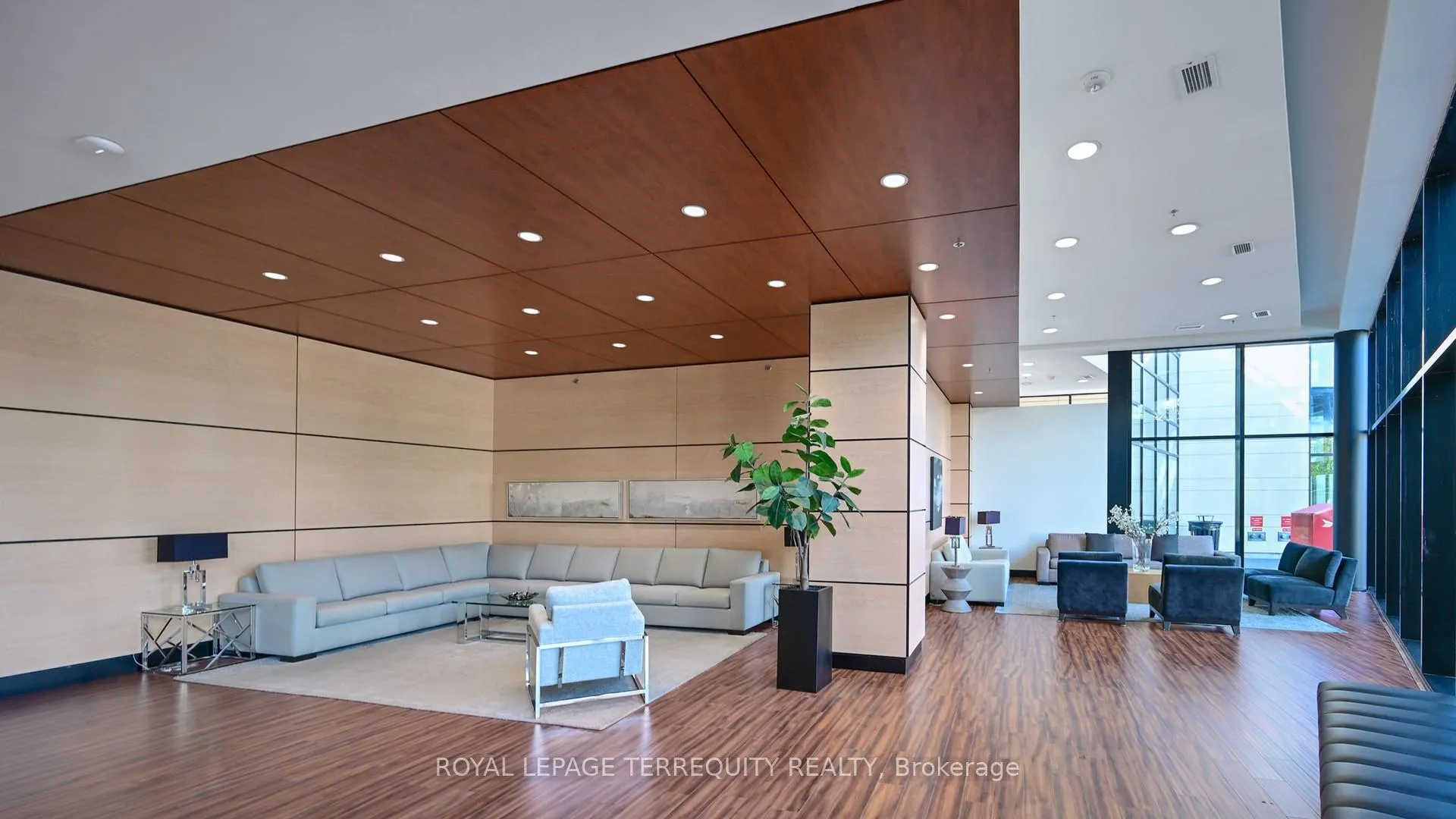 Photo 10 of Unit 910, 2900 Highway 7 Street, Vaughan, Concord — HOMEH