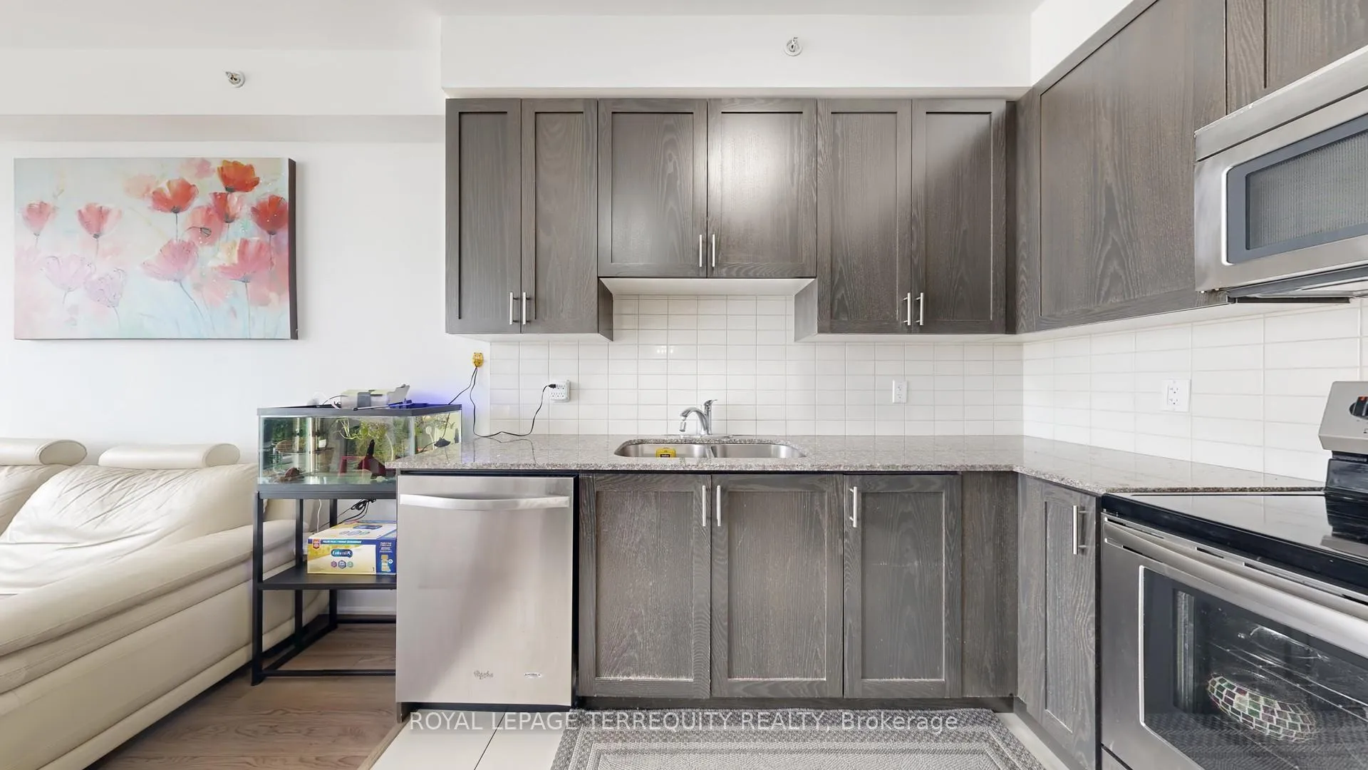 Photo 24 of Unit 910, 2900 Highway 7 Street, Vaughan, Concord — HOMEH