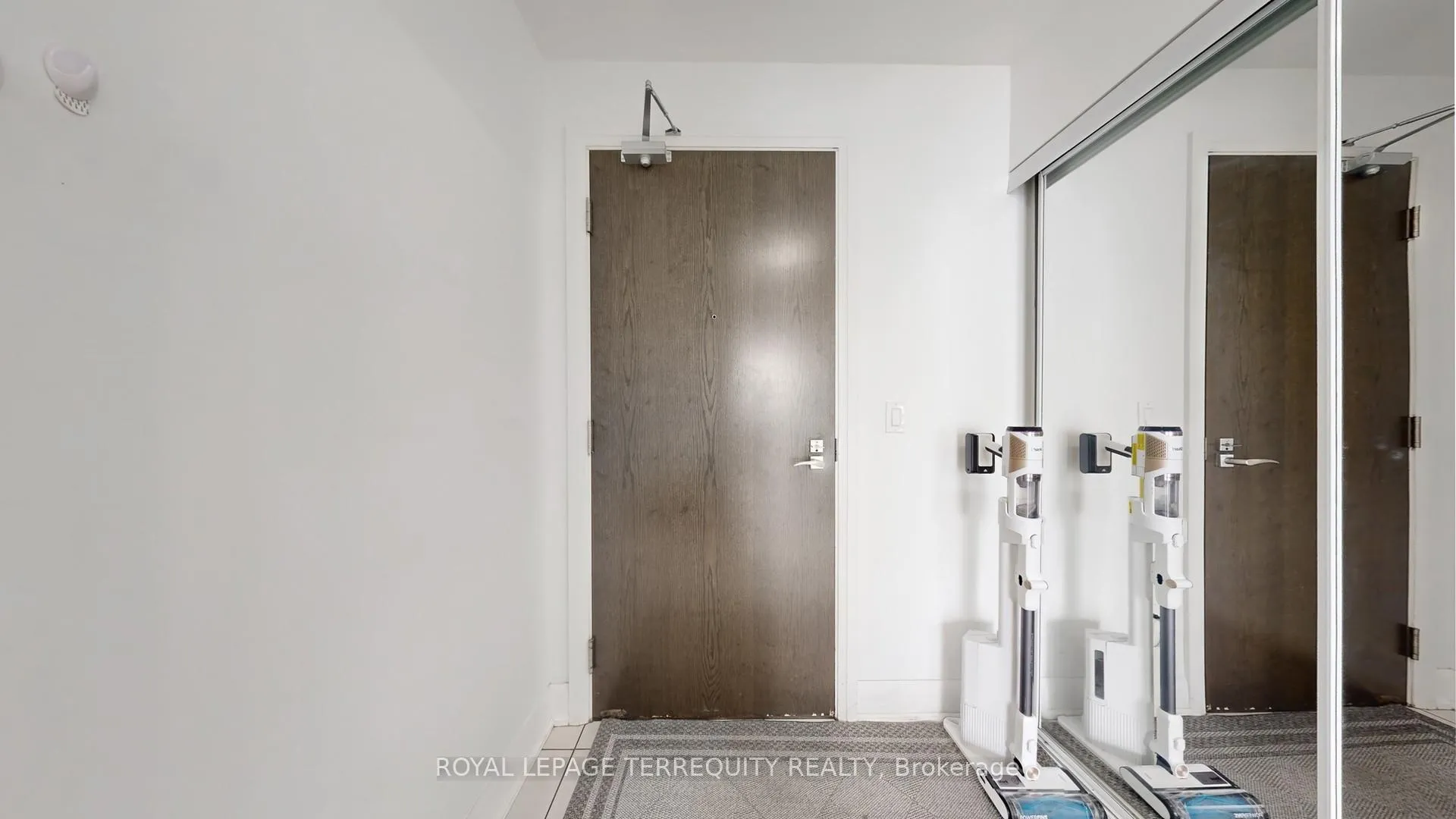 Photo 37 of Unit 910, 2900 Highway 7 Street, Vaughan, Concord — HOMEH