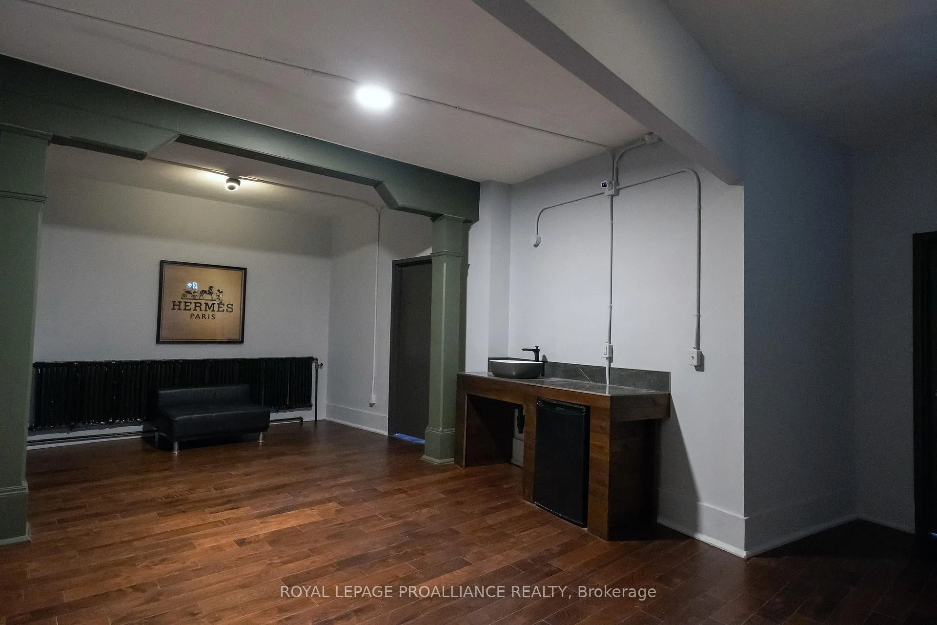 Photo 4 of Unit 1, 275 Front Street, Belleville, Belleville Ward — HOMEH