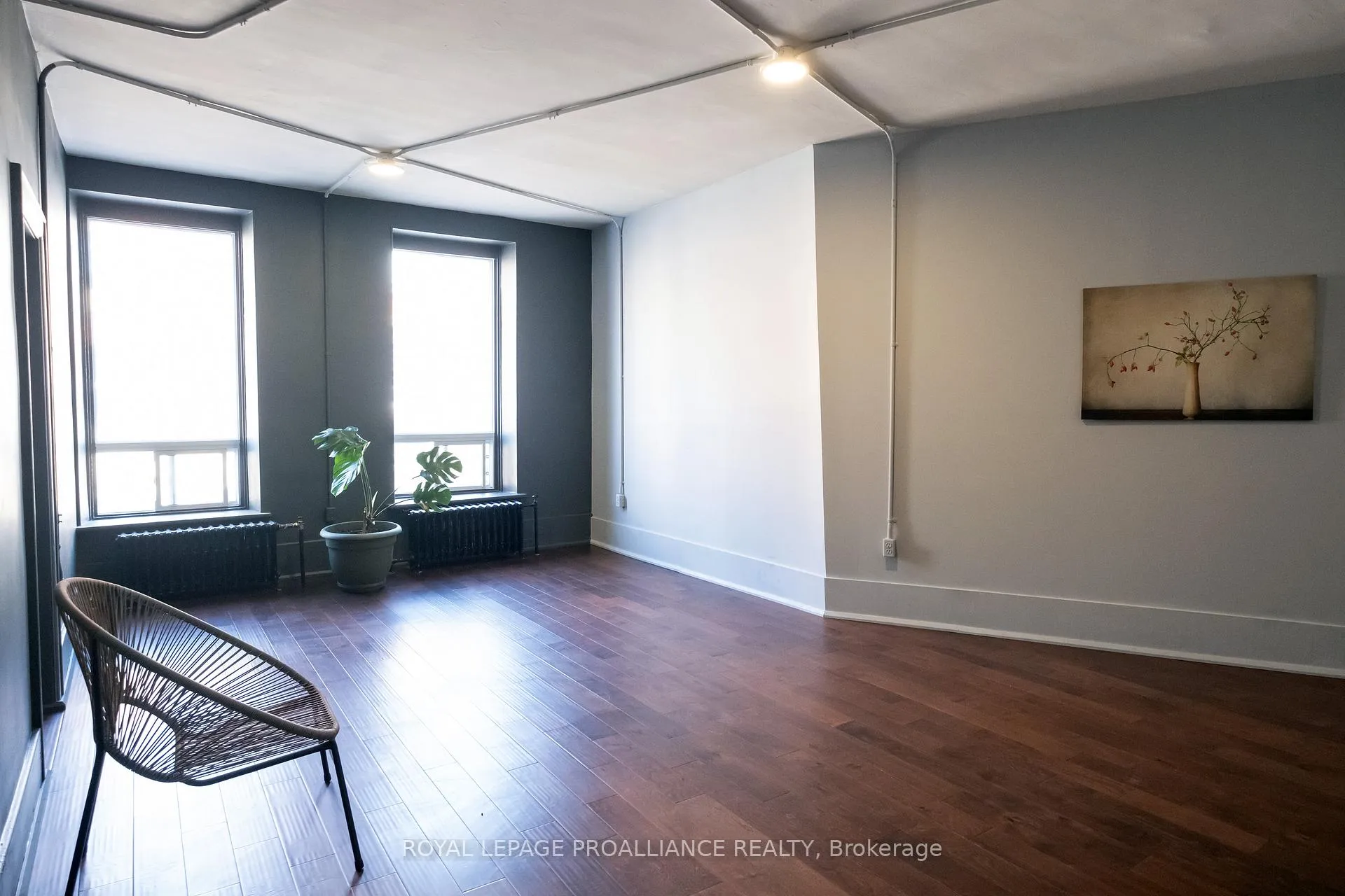 Photo 5 of Unit 1, 275 Front Street, Belleville, Belleville Ward — HOMEH