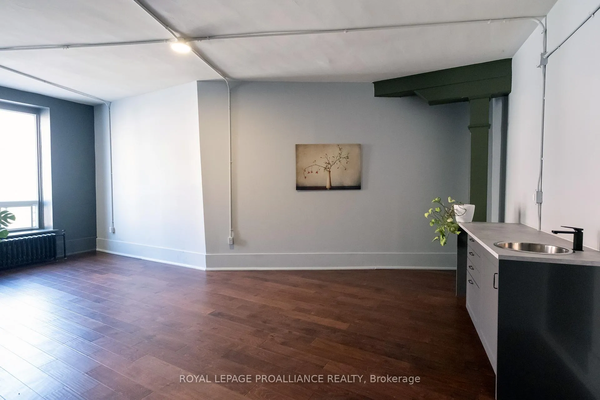 Photo 6 of Unit 1, 275 Front Street, Belleville, Belleville Ward — HOMEH