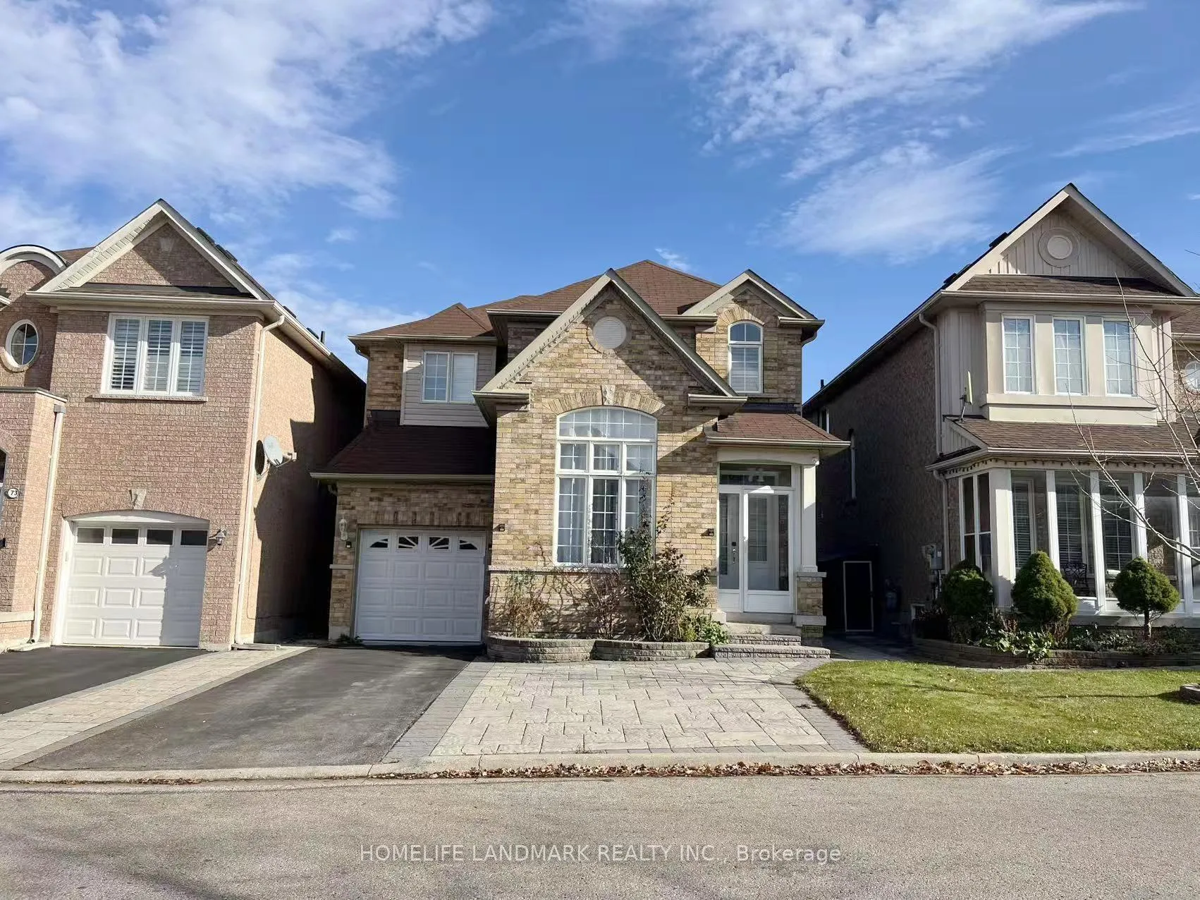 Photo 2 of 71 Ralph Chalmers Avenue, Markham, Wismer — HOMEH