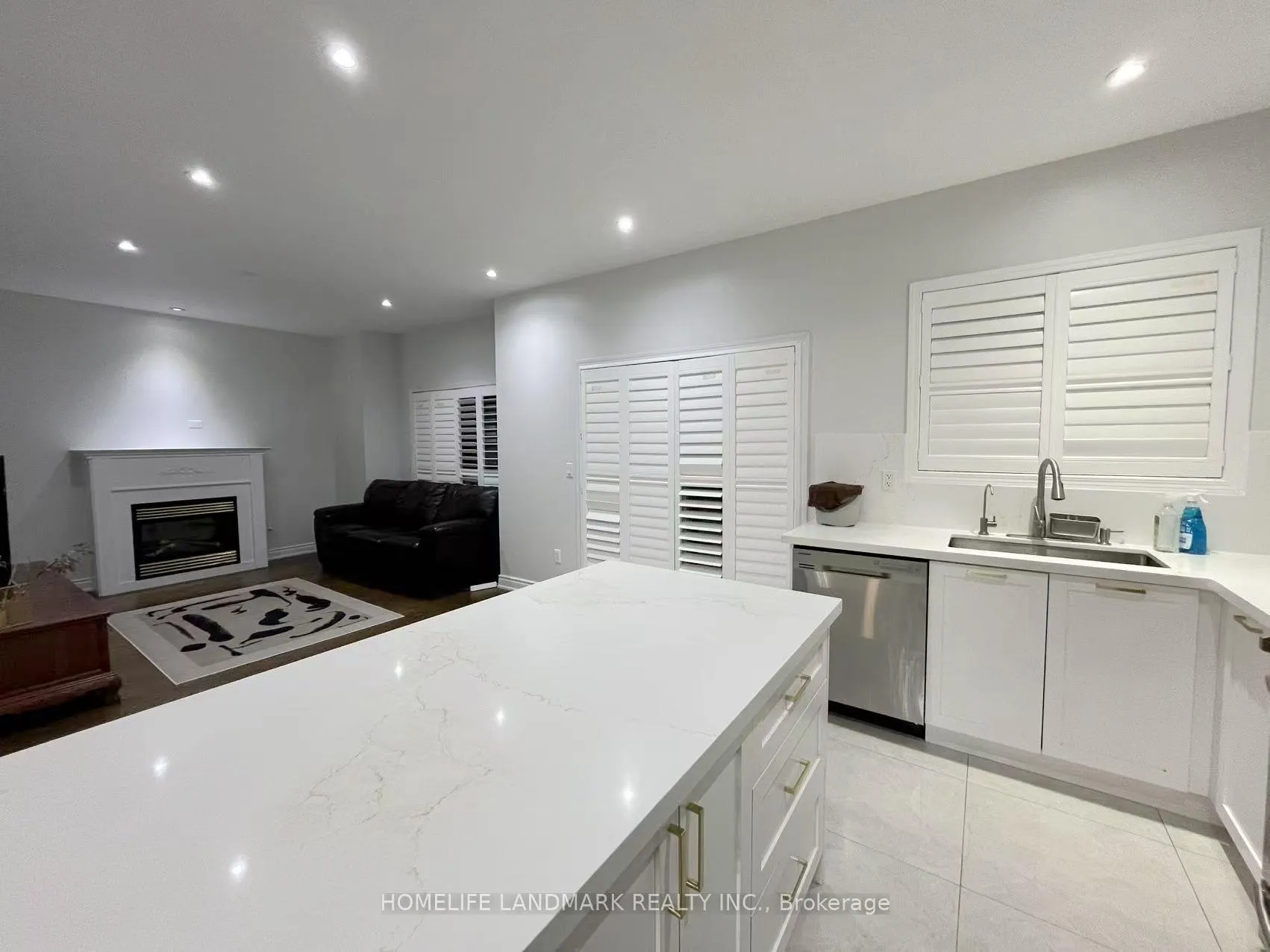 Photo 7 of 71 Ralph Chalmers Avenue, Markham, Wismer — HOMEH
