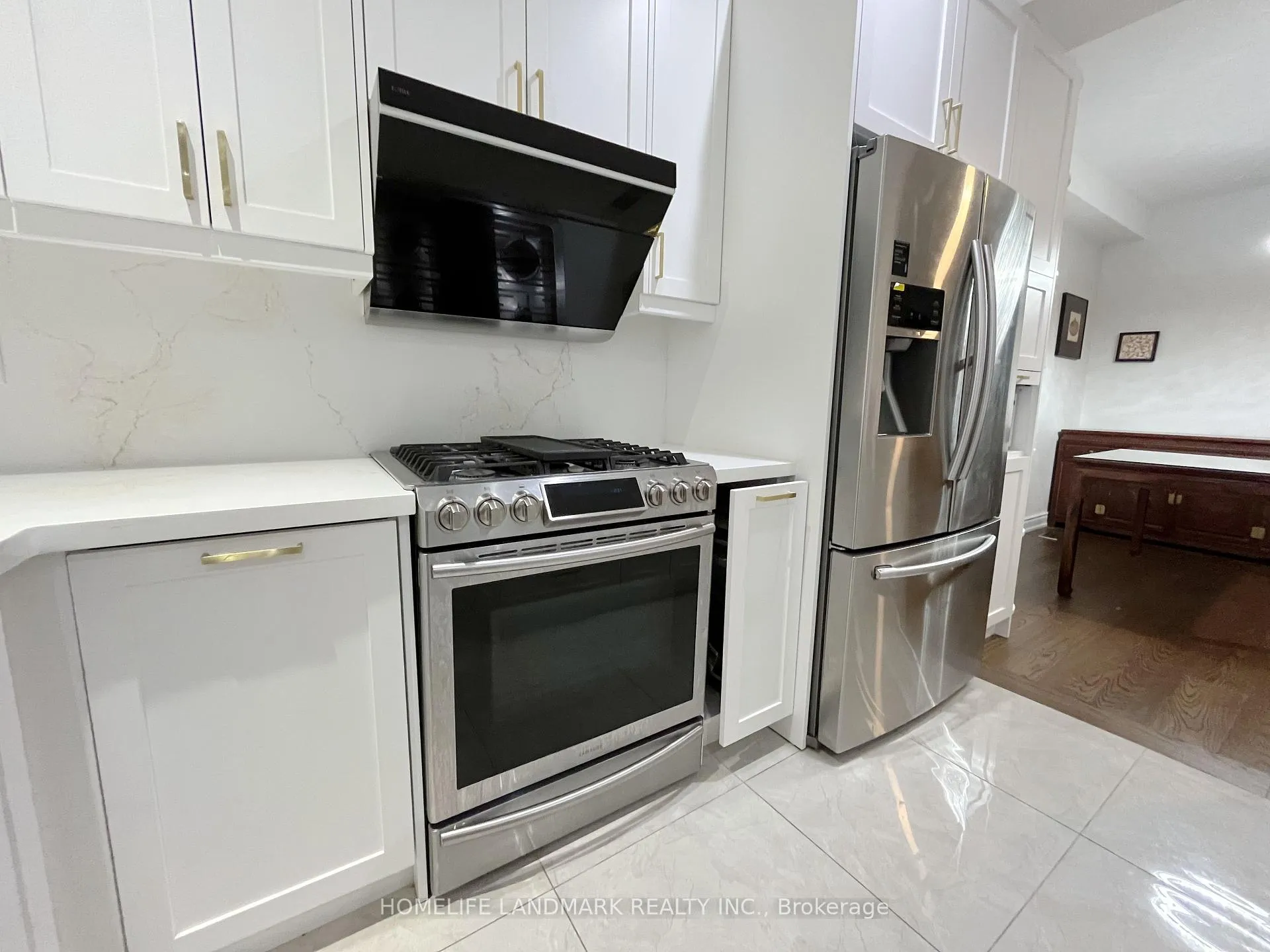Photo 9 of 71 Ralph Chalmers Avenue, Markham, Wismer — HOMEH