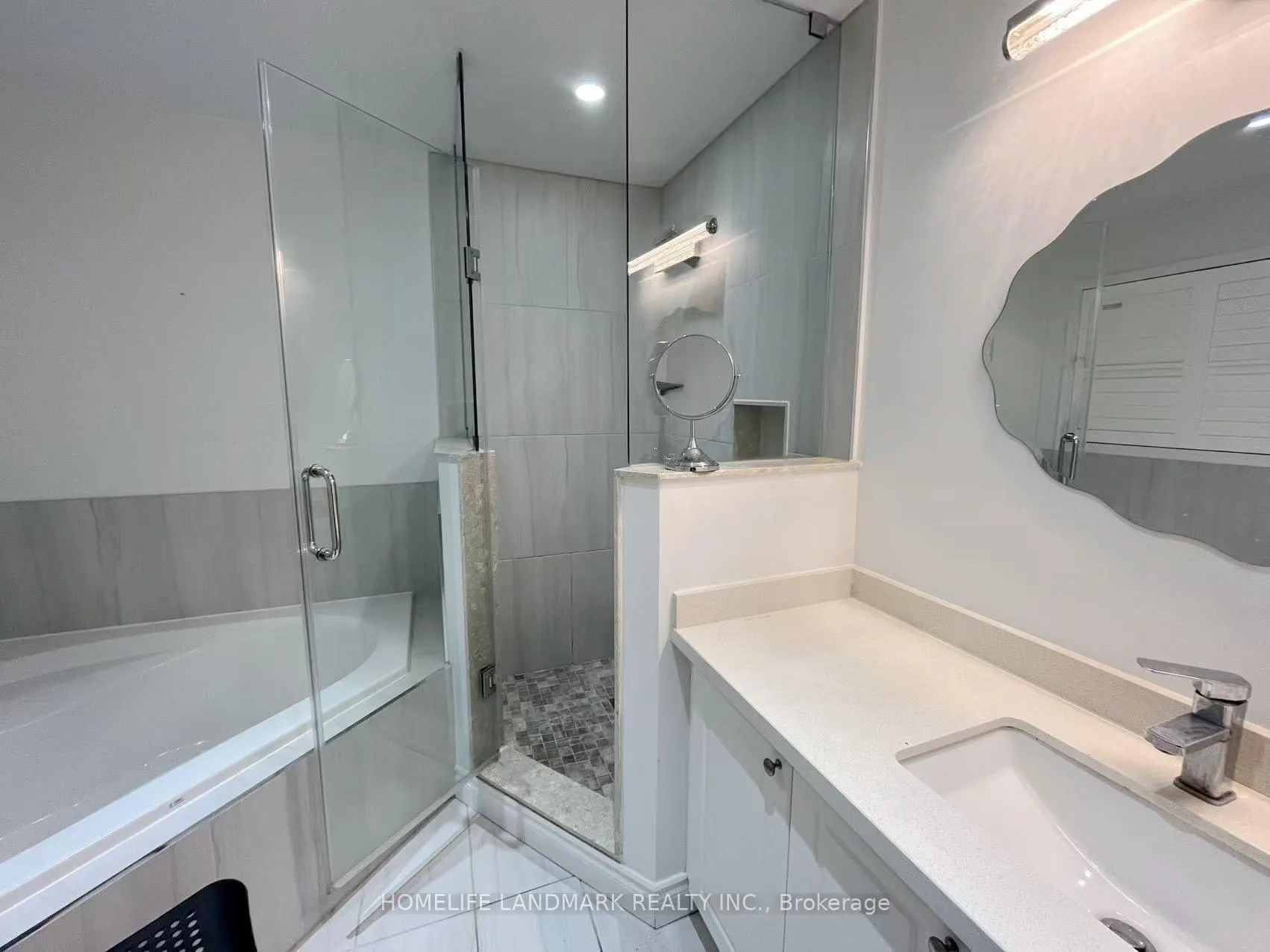 Photo 22 of 71 Ralph Chalmers Avenue, Markham, Wismer — HOMEH