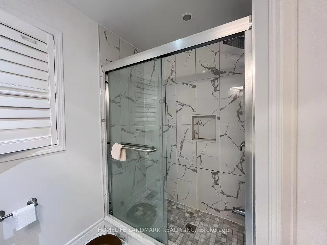 Photo 25 of 71 Ralph Chalmers Avenue, Markham, Wismer — HOMEH