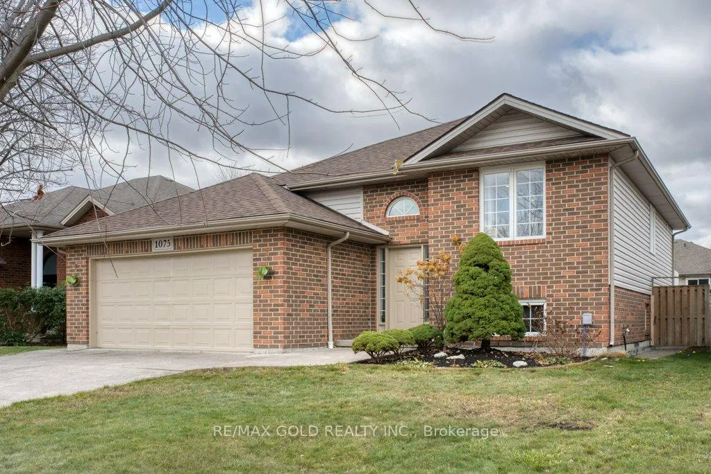 Front of 1075 Banwell Road