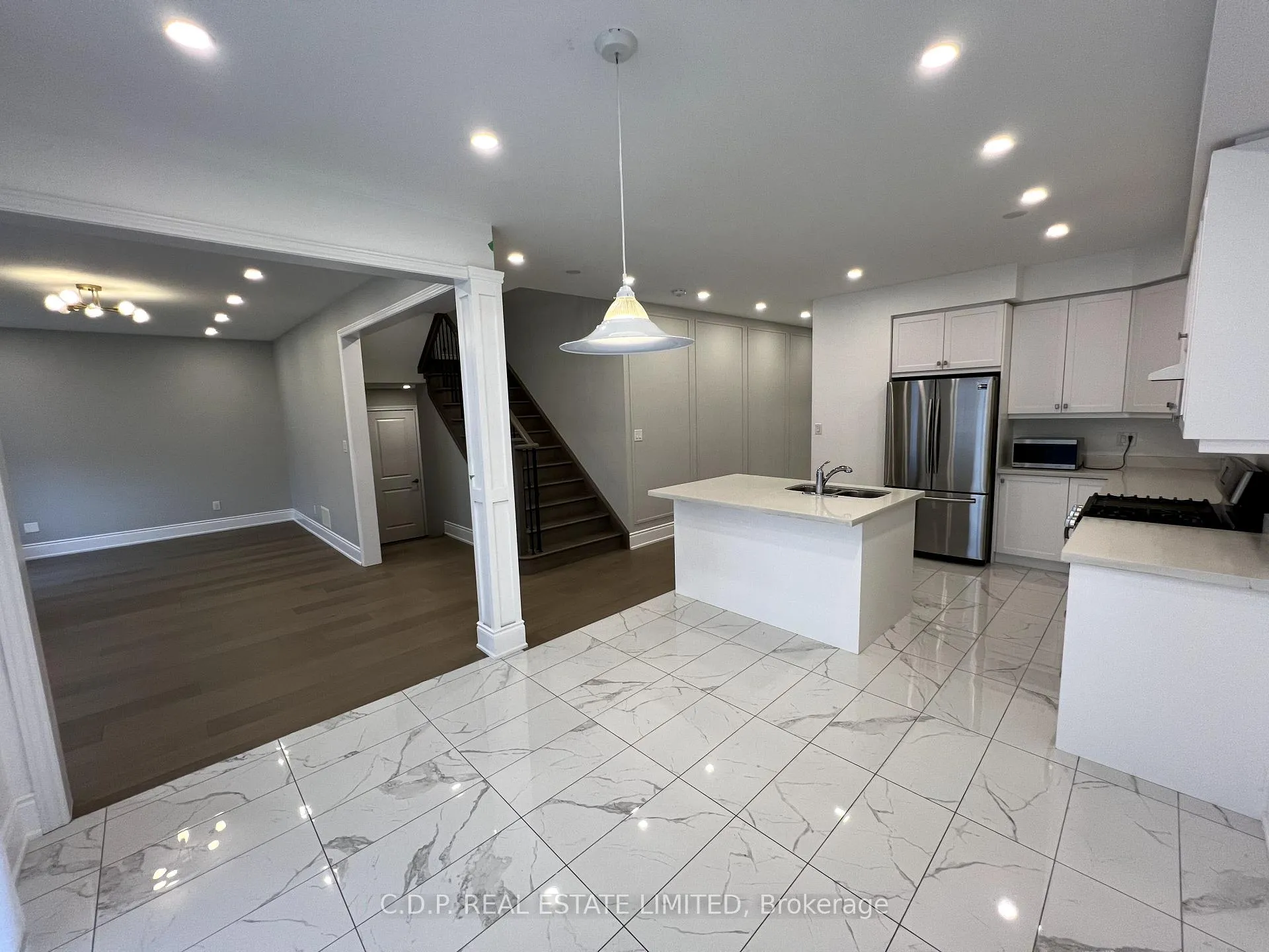 Photo 4 of 5 Rugman Crescent, Springwater, Centre Vespra — HOMEH