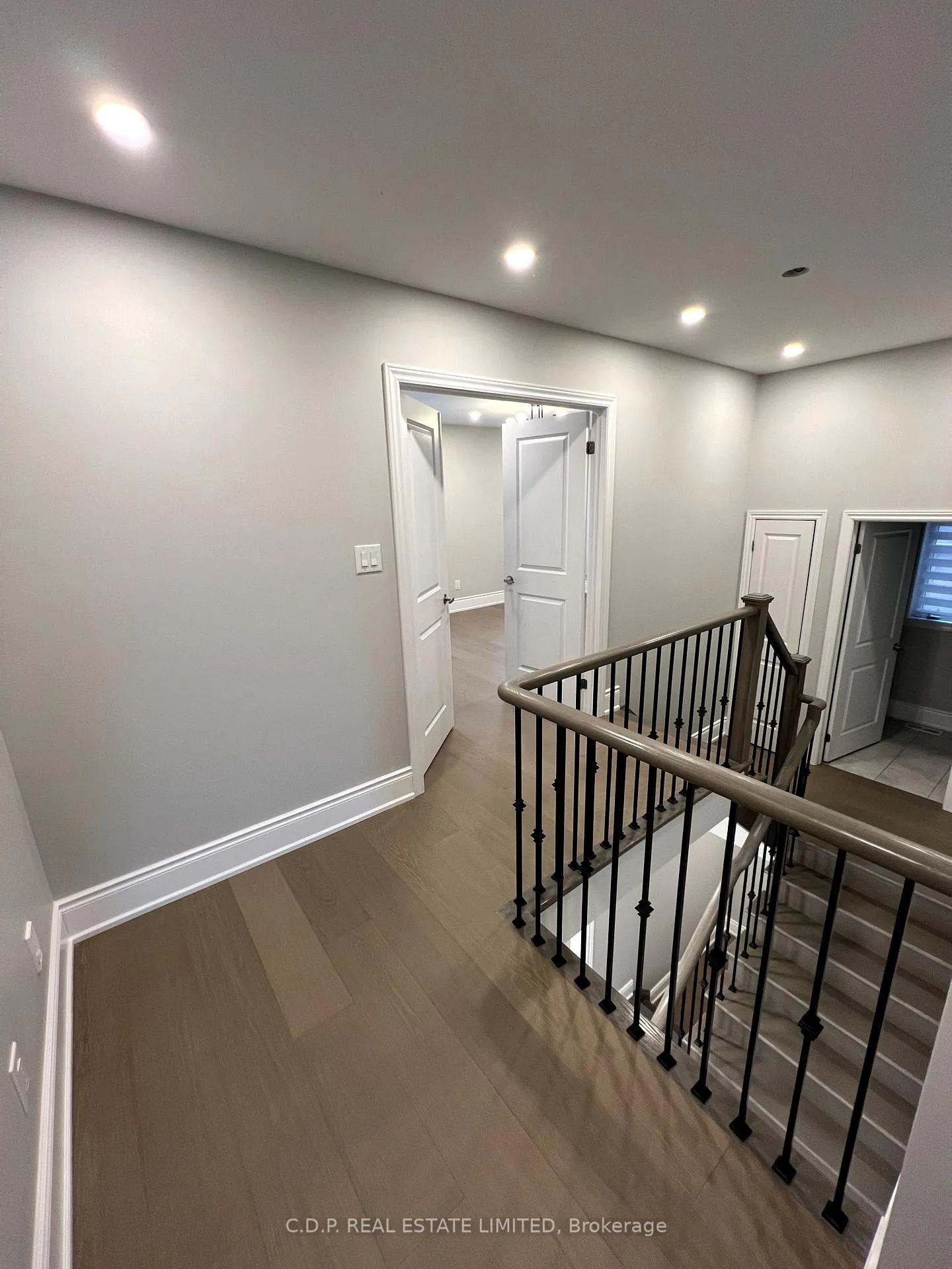Photo 8 of 5 Rugman Crescent, Springwater, Centre Vespra — HOMEH