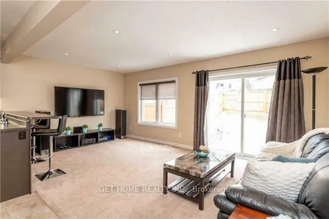Photo 6 of 24 Renfrew Street, Kitchener — HOMEH