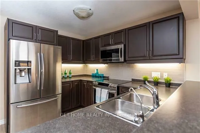 Photo 10 of 24 Renfrew Street, Kitchener — HOMEH