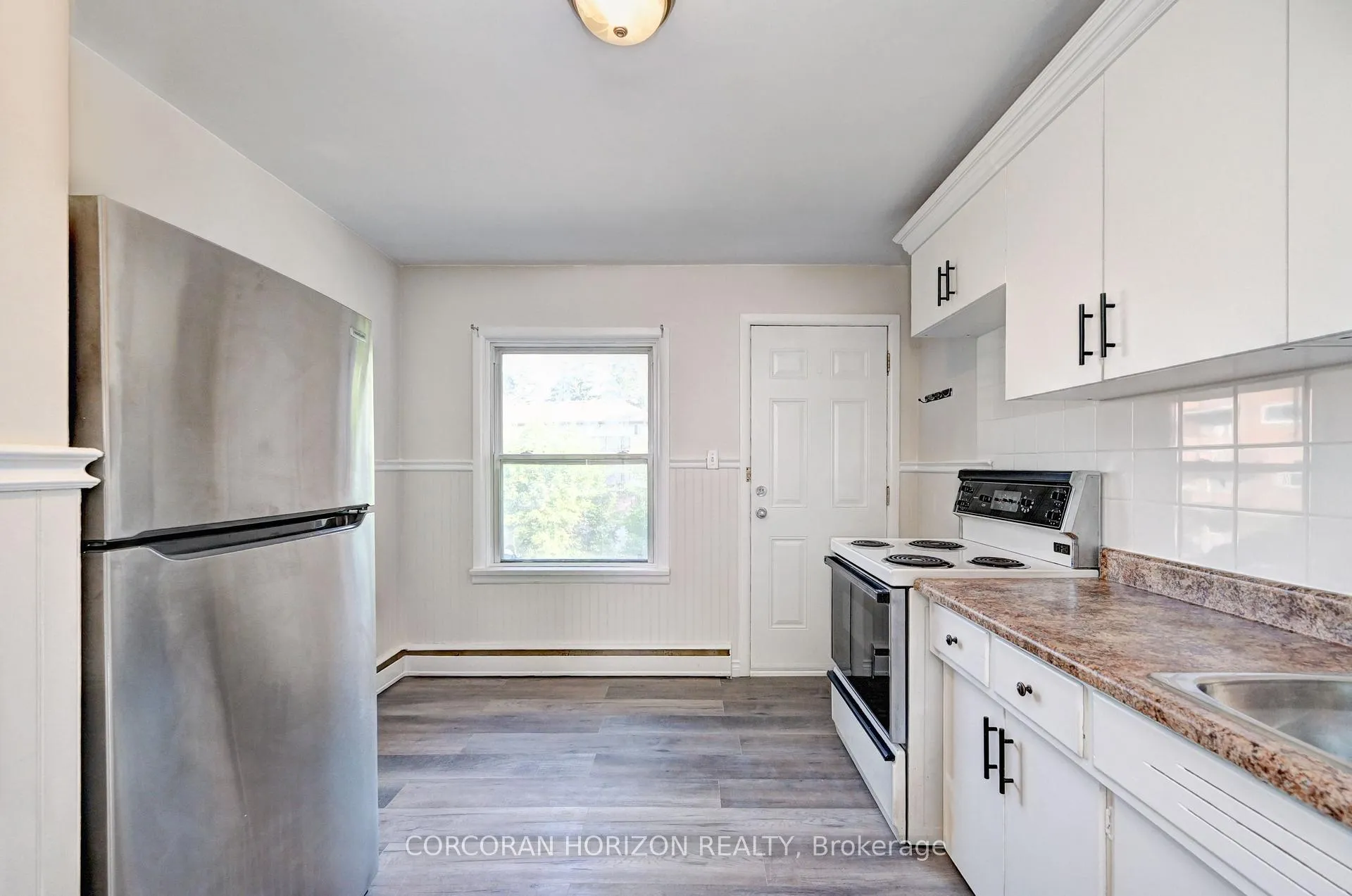 Photo 7 of Unit 2, 1230 Queens Boulevard, Kitchener — HOMEH