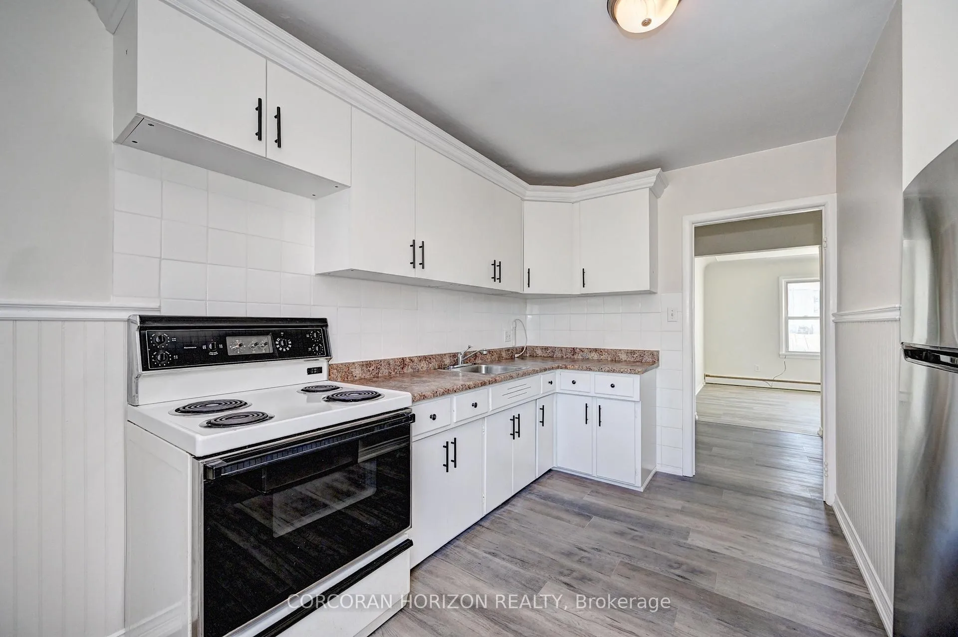 Photo 9 of Unit 2, 1230 Queens Boulevard, Kitchener — HOMEH