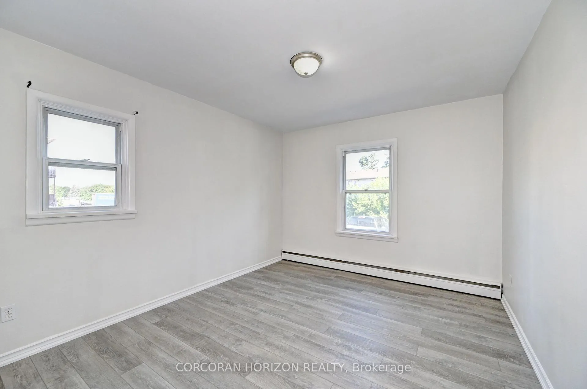 Photo 12 of Unit 2, 1230 Queens Boulevard, Kitchener — HOMEH