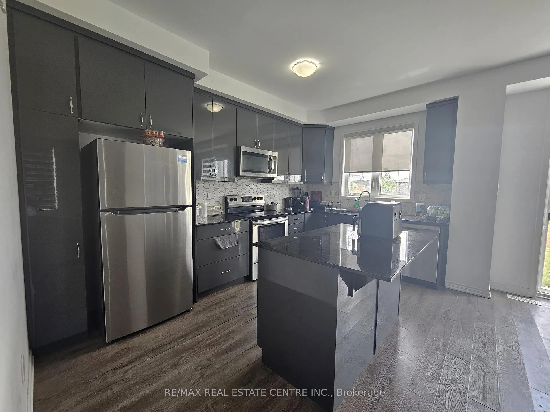 Photo 9 of 2 Saxony Street, Kitchener — HOMEH