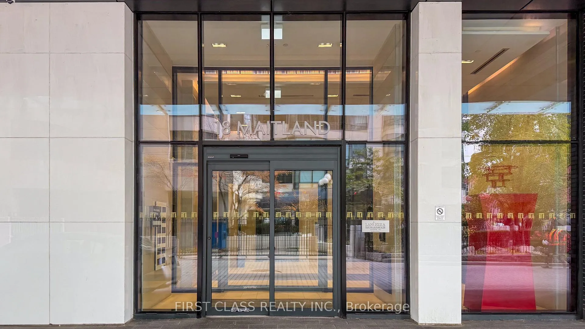 Front of Unit 1602, 18 Maitland Terrace