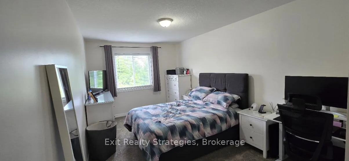 Photo 25 of 250 Moorlands Crescent, Kitchener, Doon South — HOMEH
