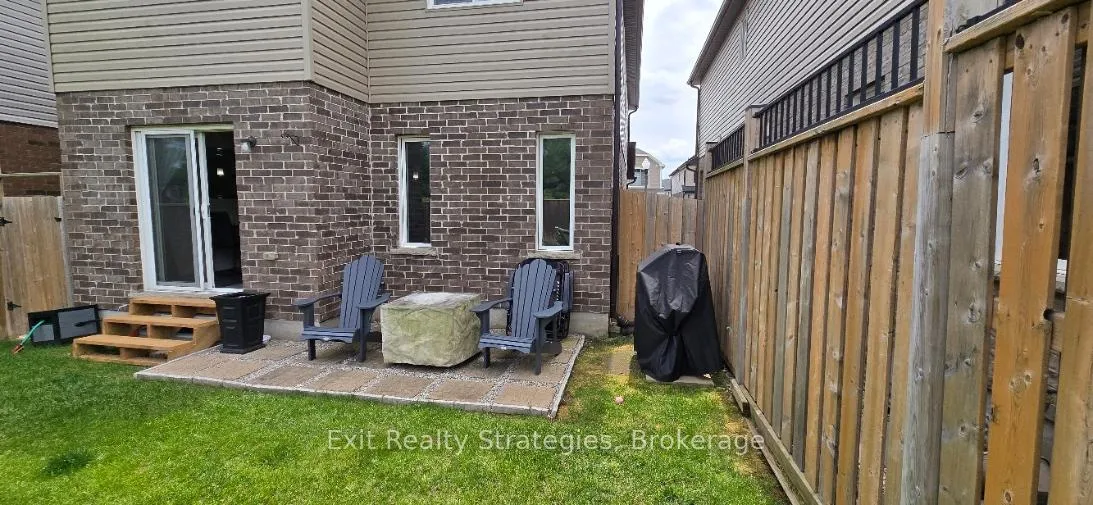 Photo 34 of 250 Moorlands Crescent, Kitchener, Doon South — HOMEH