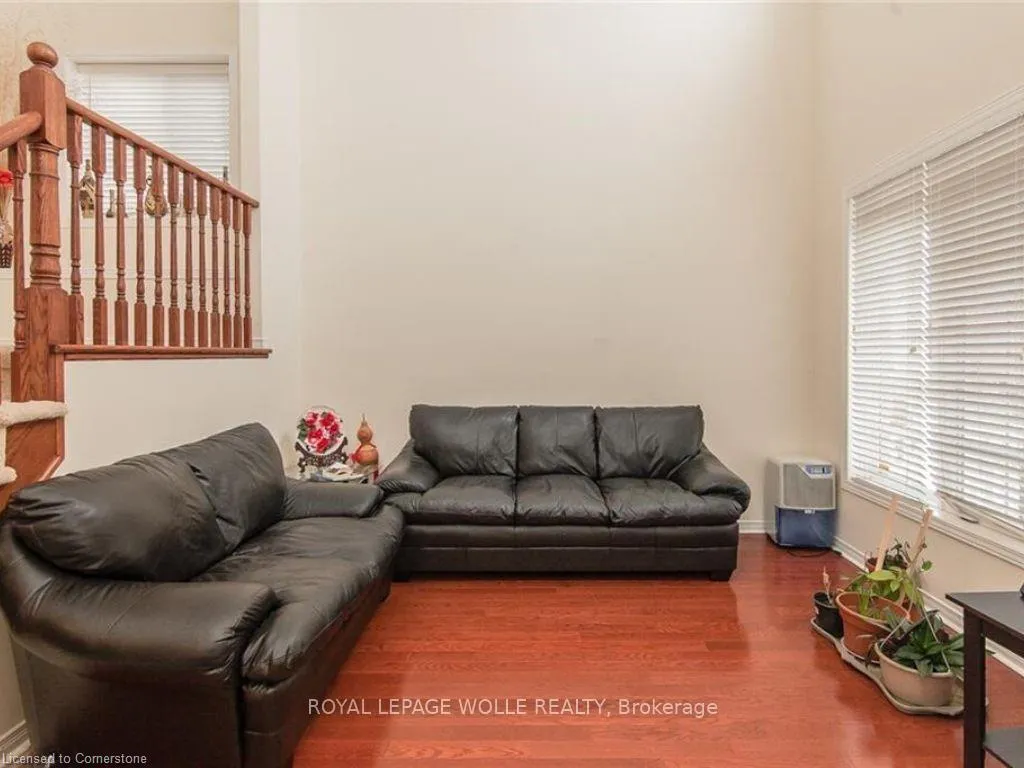 Photo 5 of 426 Robert Ferrie Drive, Kitchener — HOMEH