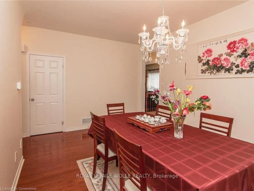 Photo 9 of 426 Robert Ferrie Drive, Kitchener — HOMEH