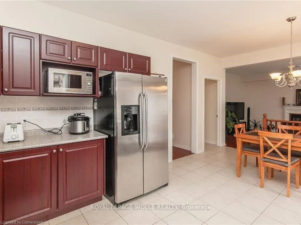 Photo 12 of 426 Robert Ferrie Drive, Kitchener — HOMEH