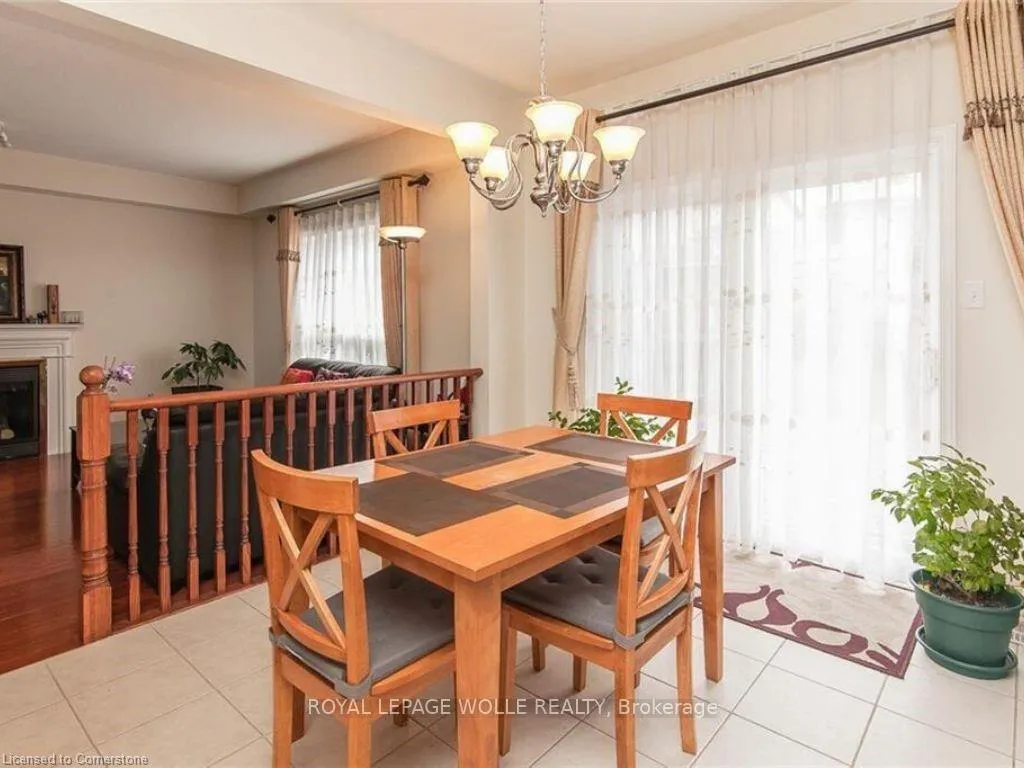 Photo 15 of 426 Robert Ferrie Drive, Kitchener — HOMEH