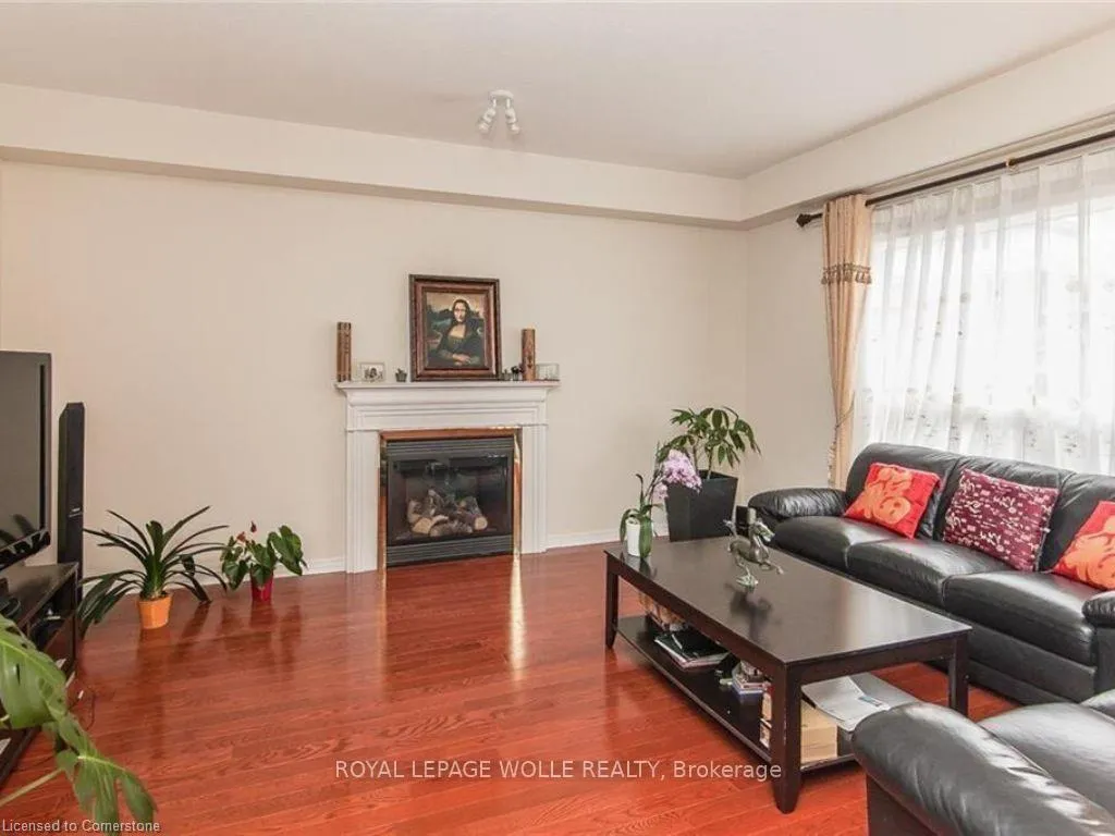 Photo 16 of 426 Robert Ferrie Drive, Kitchener — HOMEH