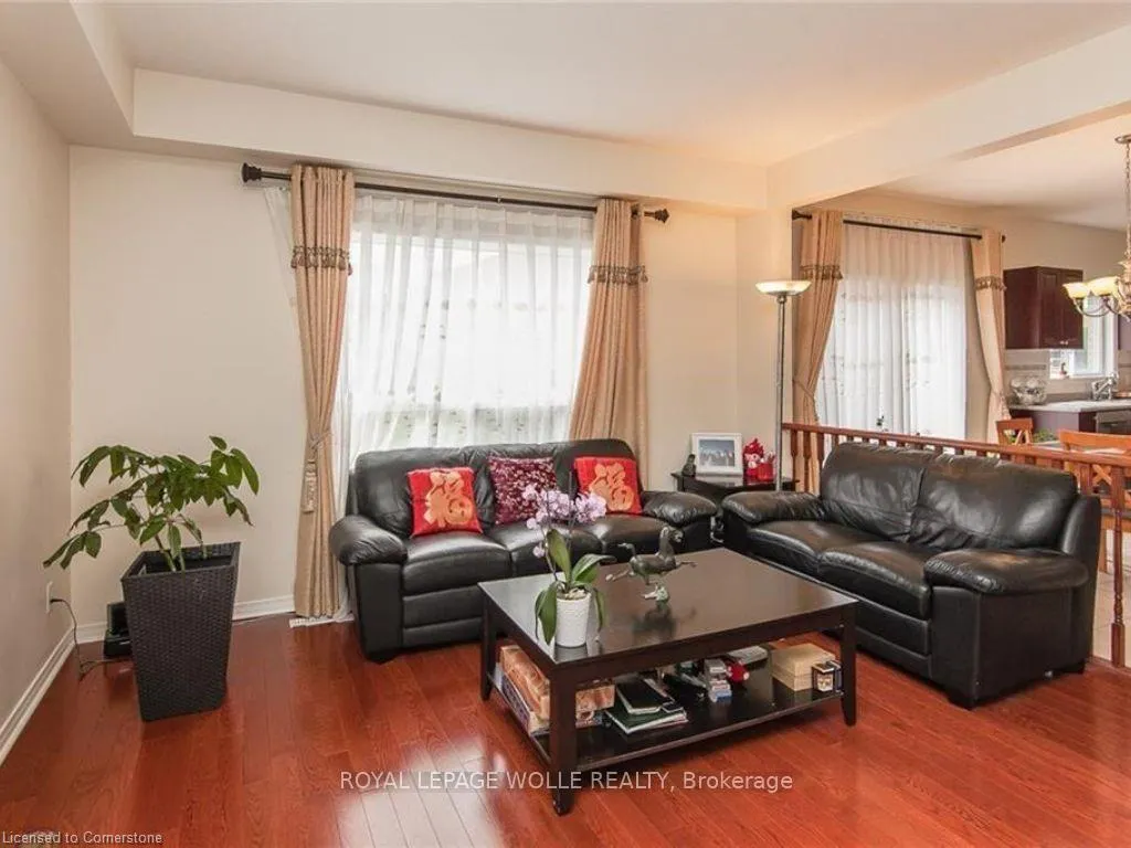 Photo 18 of 426 Robert Ferrie Drive, Kitchener — HOMEH