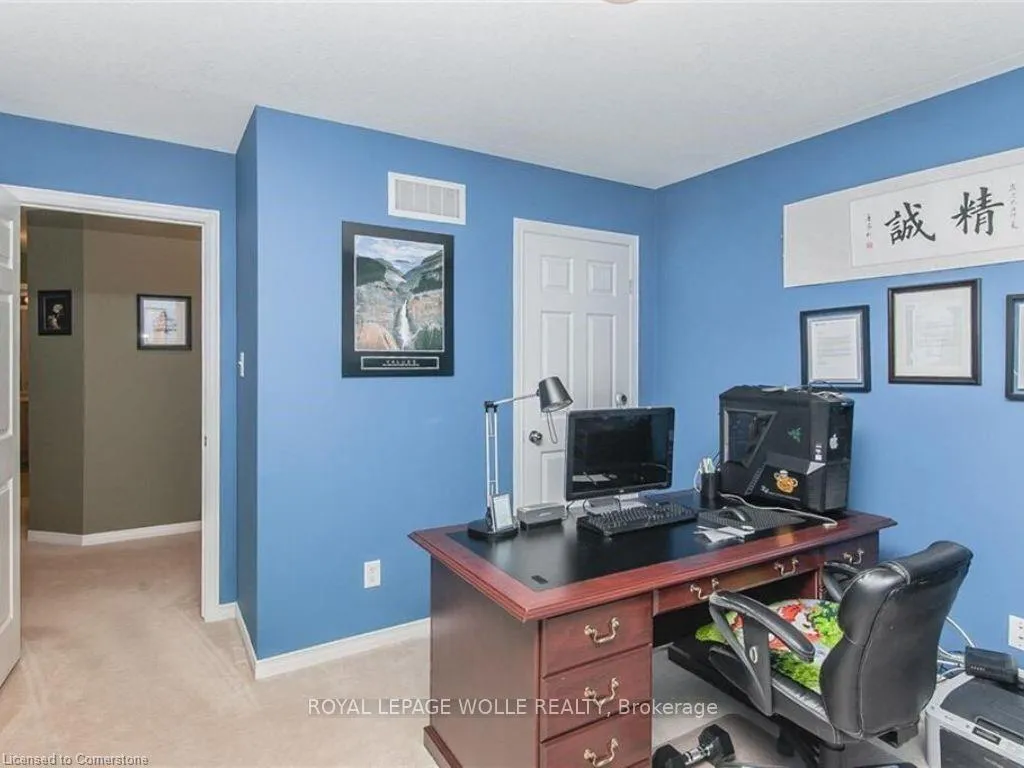 Photo 27 of 426 Robert Ferrie Drive, Kitchener — HOMEH