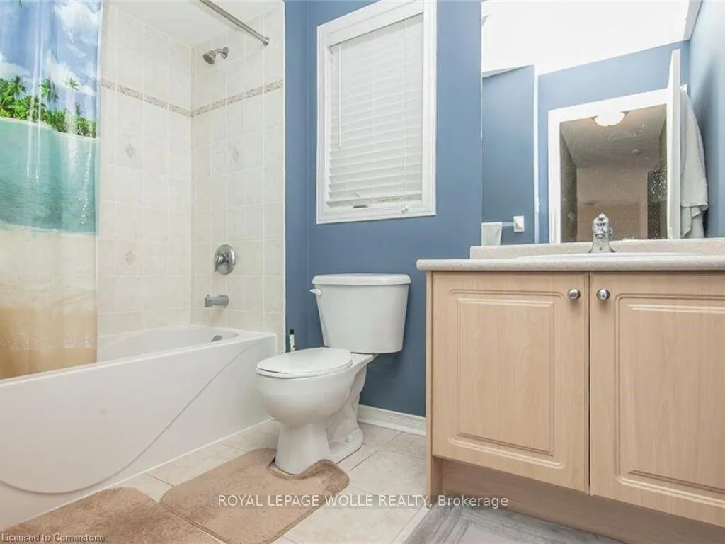 Photo 32 of 426 Robert Ferrie Drive, Kitchener — HOMEH