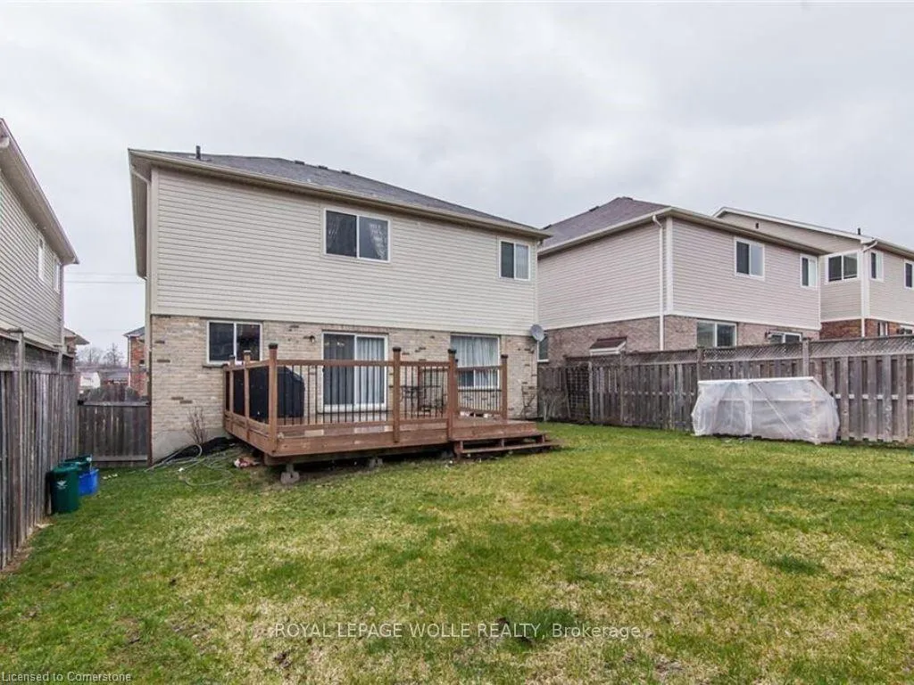 Photo 33 of 426 Robert Ferrie Drive, Kitchener — HOMEH