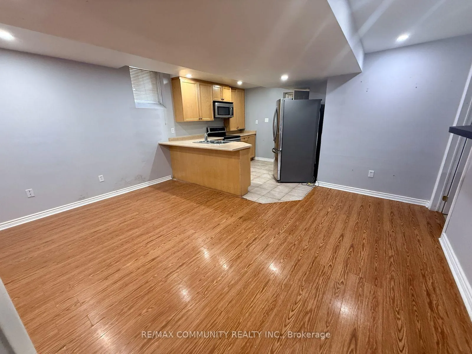 Photo 7 of 13 Marotta Avenue, Brampton, Fletcher's Meadow — HOMEH