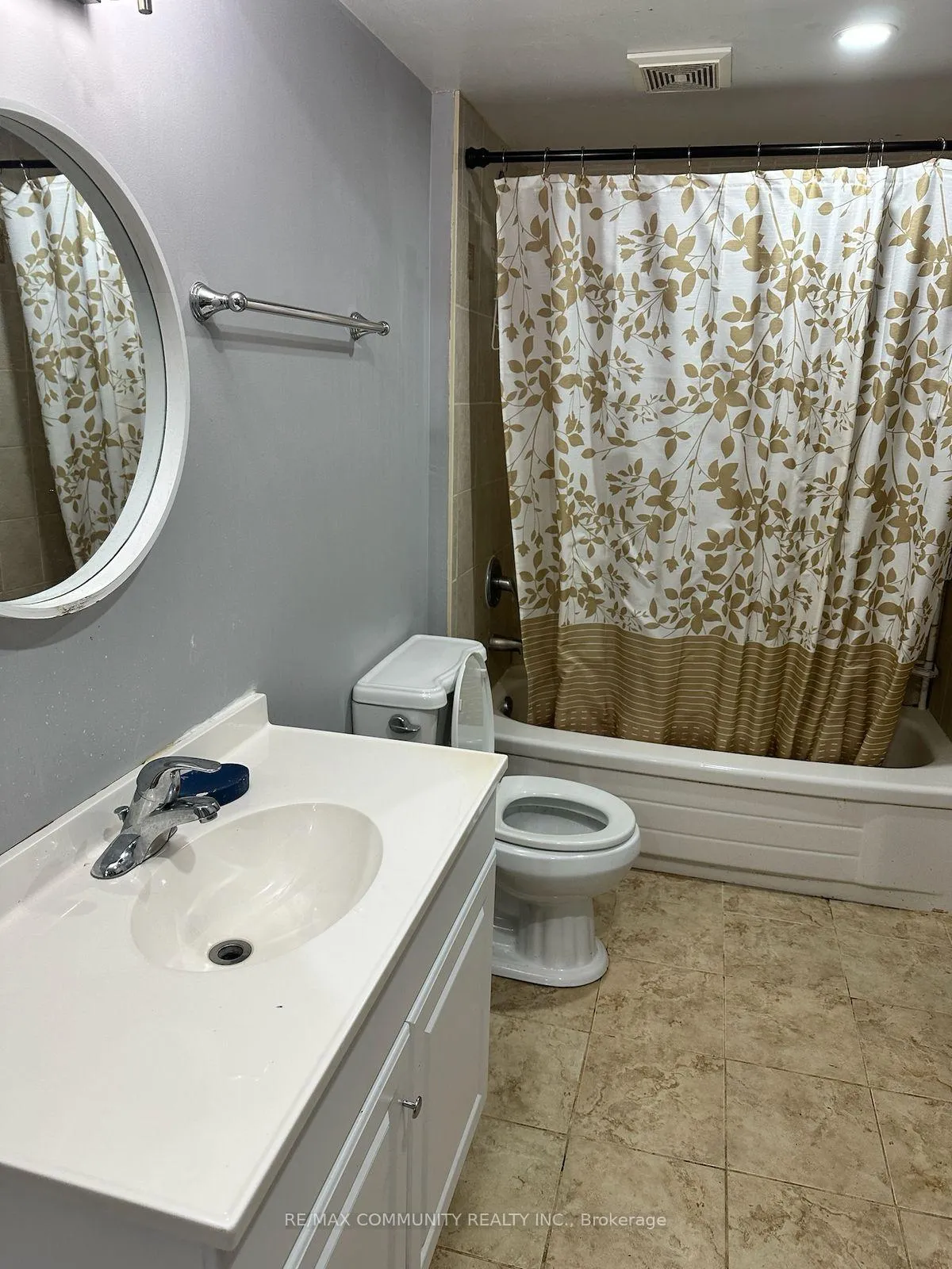 Photo 14 of 13 Marotta Avenue, Brampton, Fletcher's Meadow — HOMEH