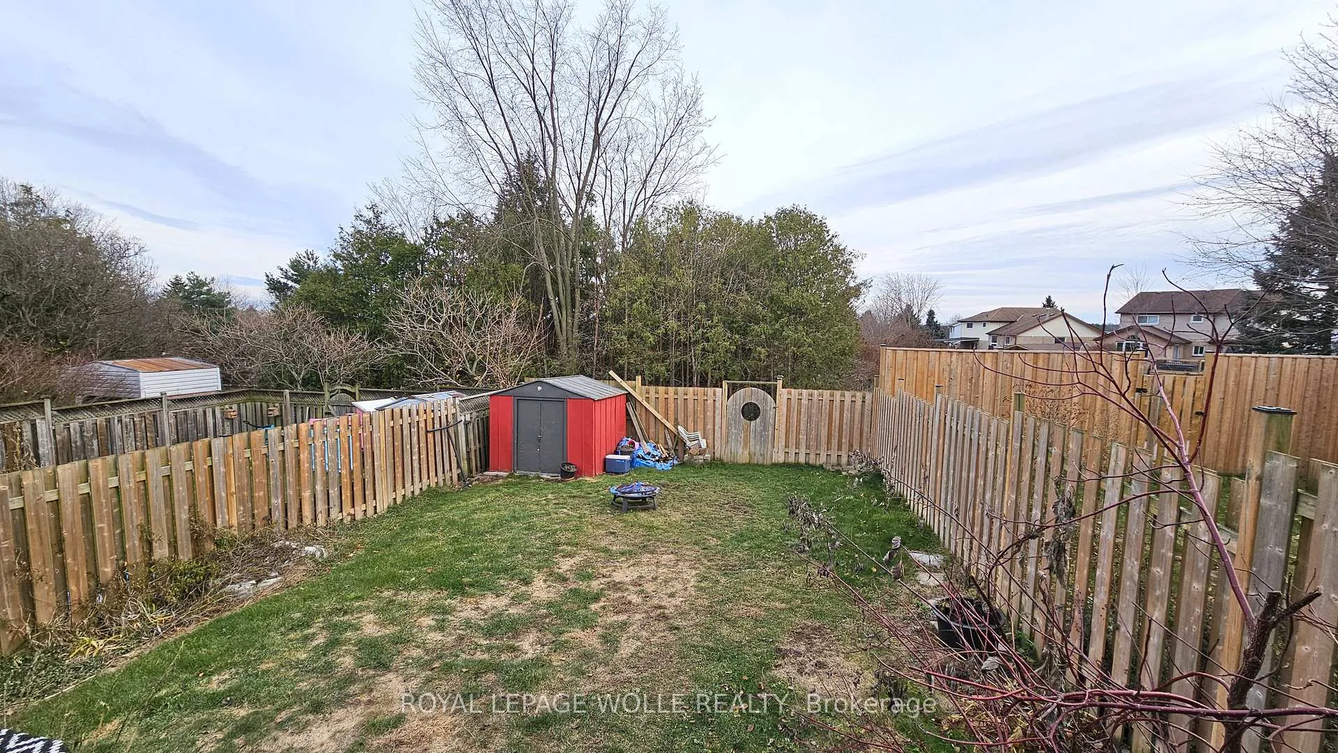Photo 24 of 29 Folkstone Crescent, Kitchener — HOMEH