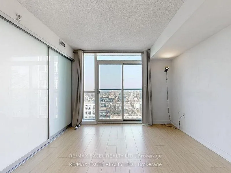 Photo 20 of Unit 3911, 85 Queens Wharf Road, Toronto, Waterfront Communities — HOMEH