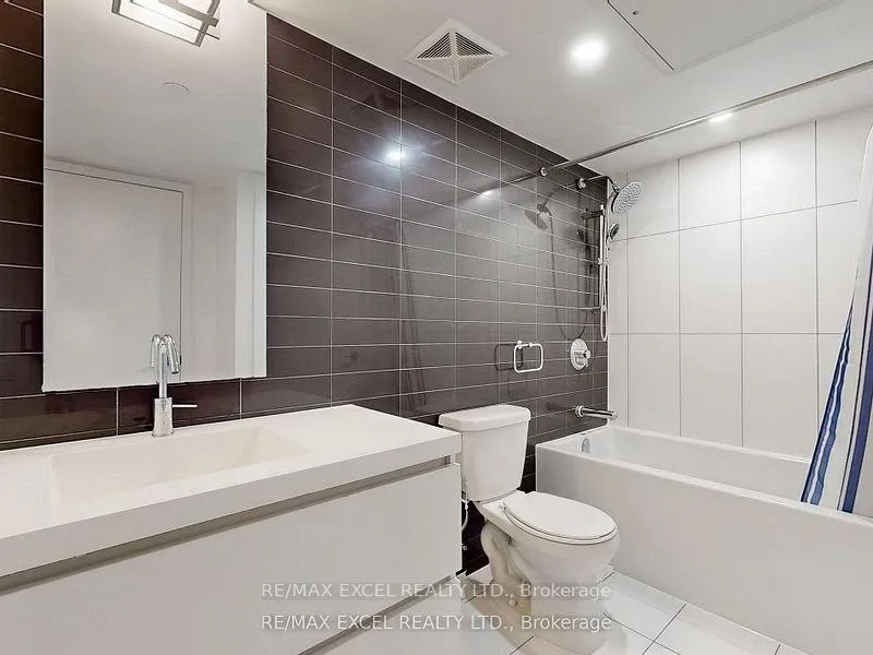 Photo 22 of Unit 3911, 85 Queens Wharf Road, Toronto, Waterfront Communities — HOMEH